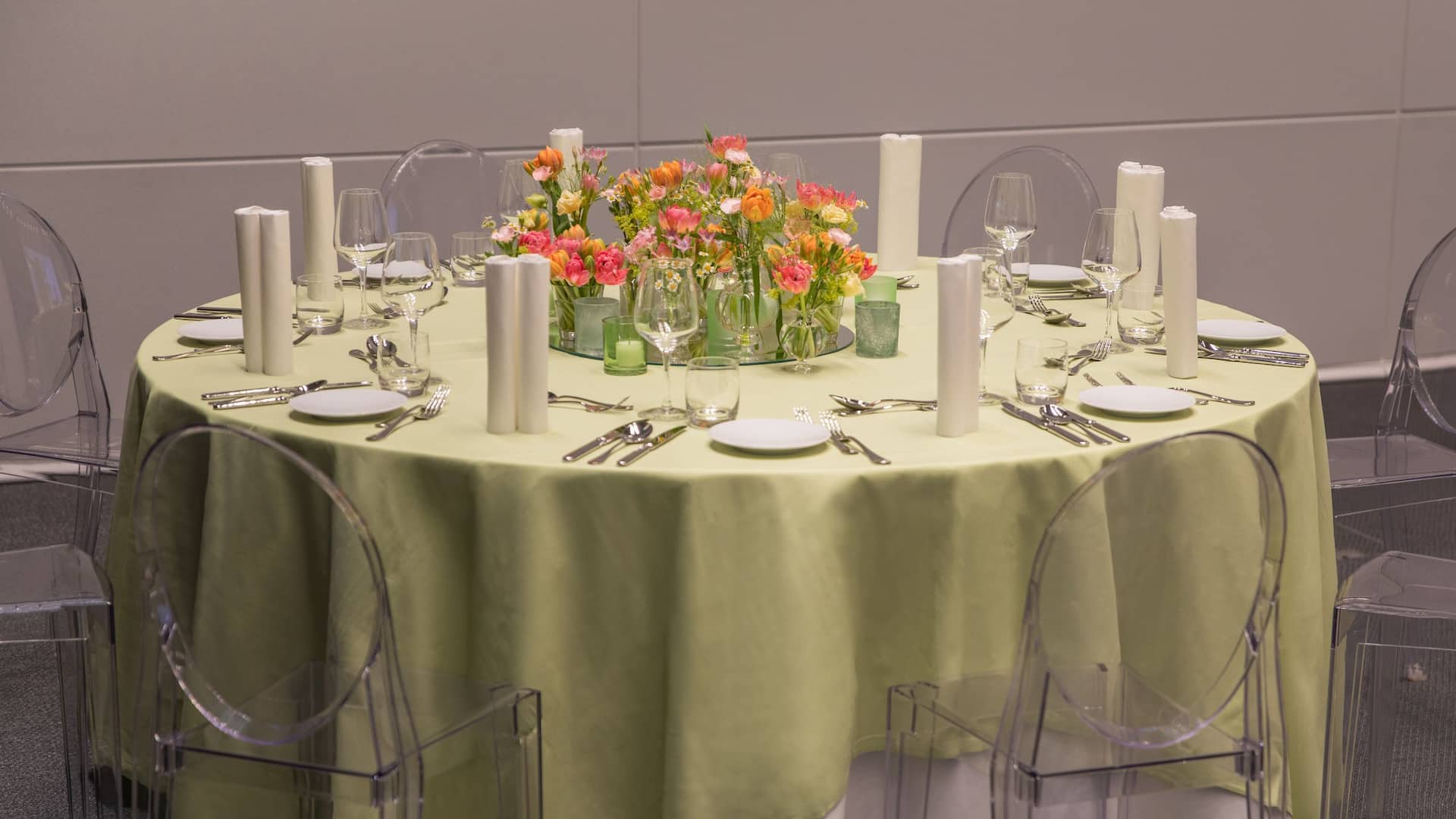 Hyatt Regency Zurich Airport The Circle Table Setup Spring Flowers Green