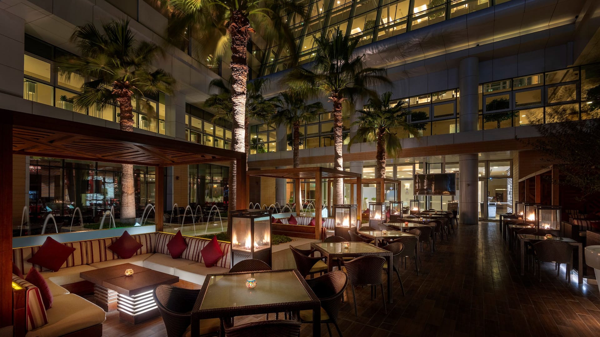 Hyatt Regency DOHRD Pxxxx Al Nafourah Garden Table Setup Winter