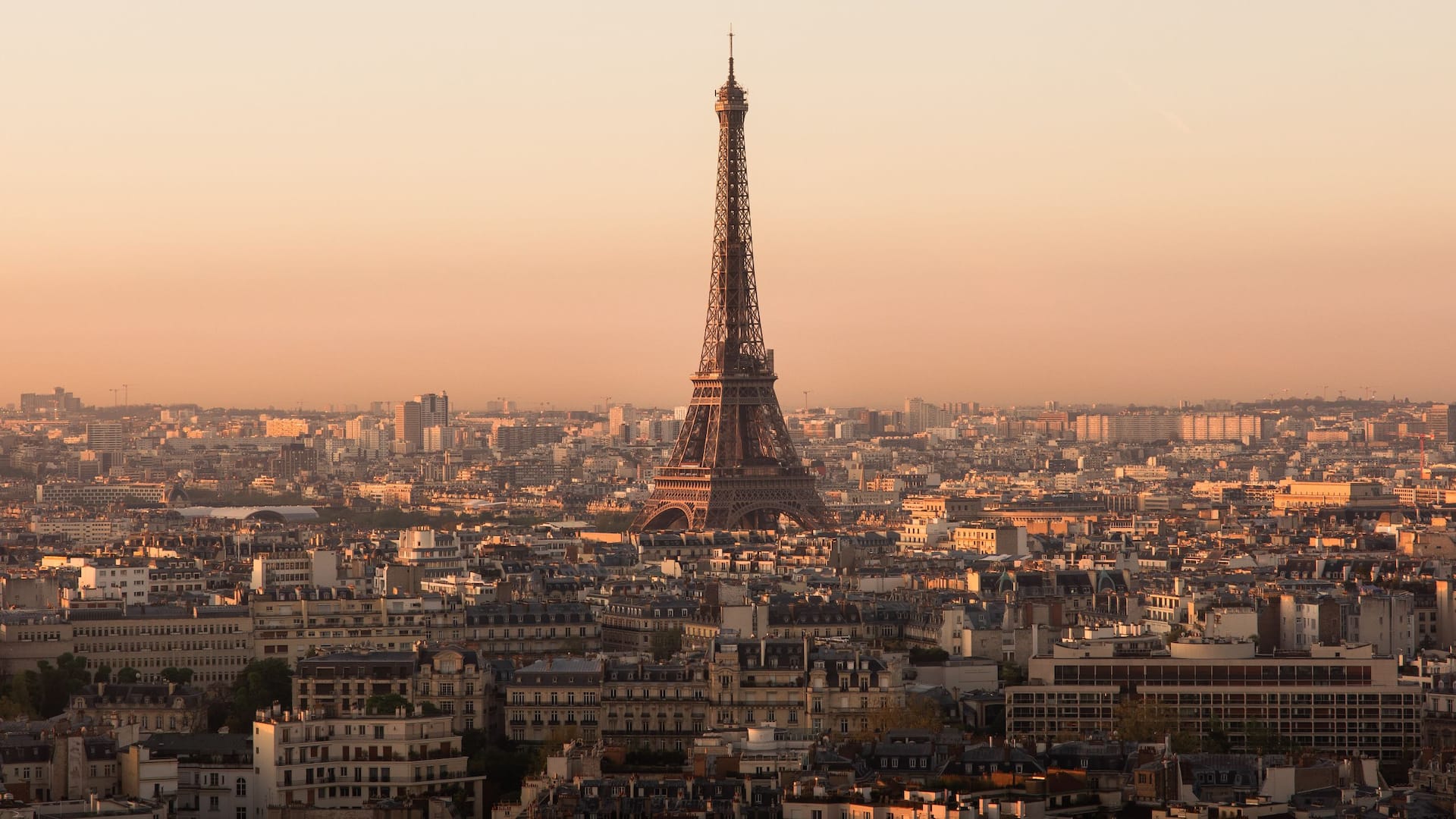 Hyatt Regency Paris Étoile Eiffel Tower View