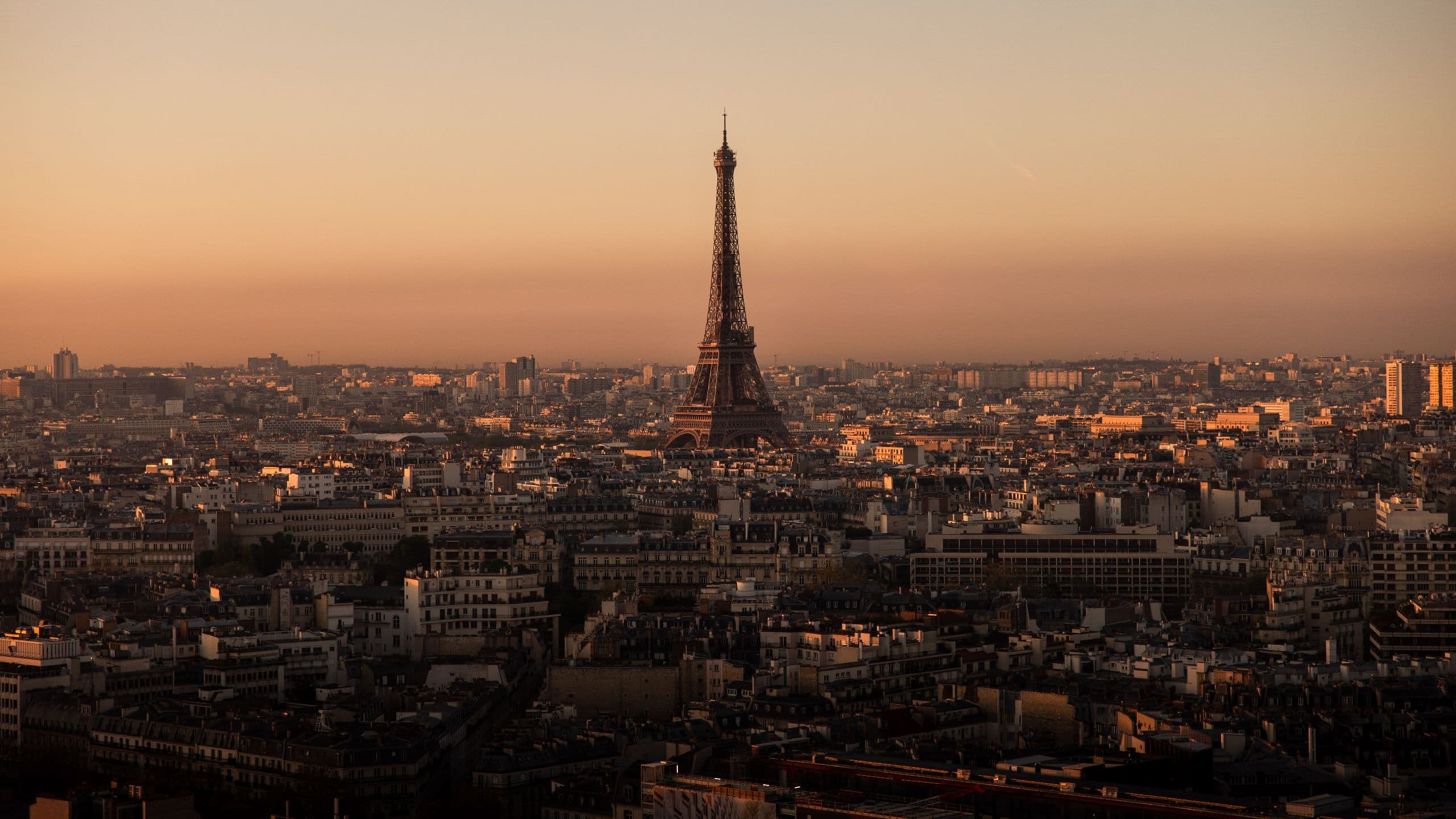 Hyatt Regency Paris Étoile Eiffel Tower Large