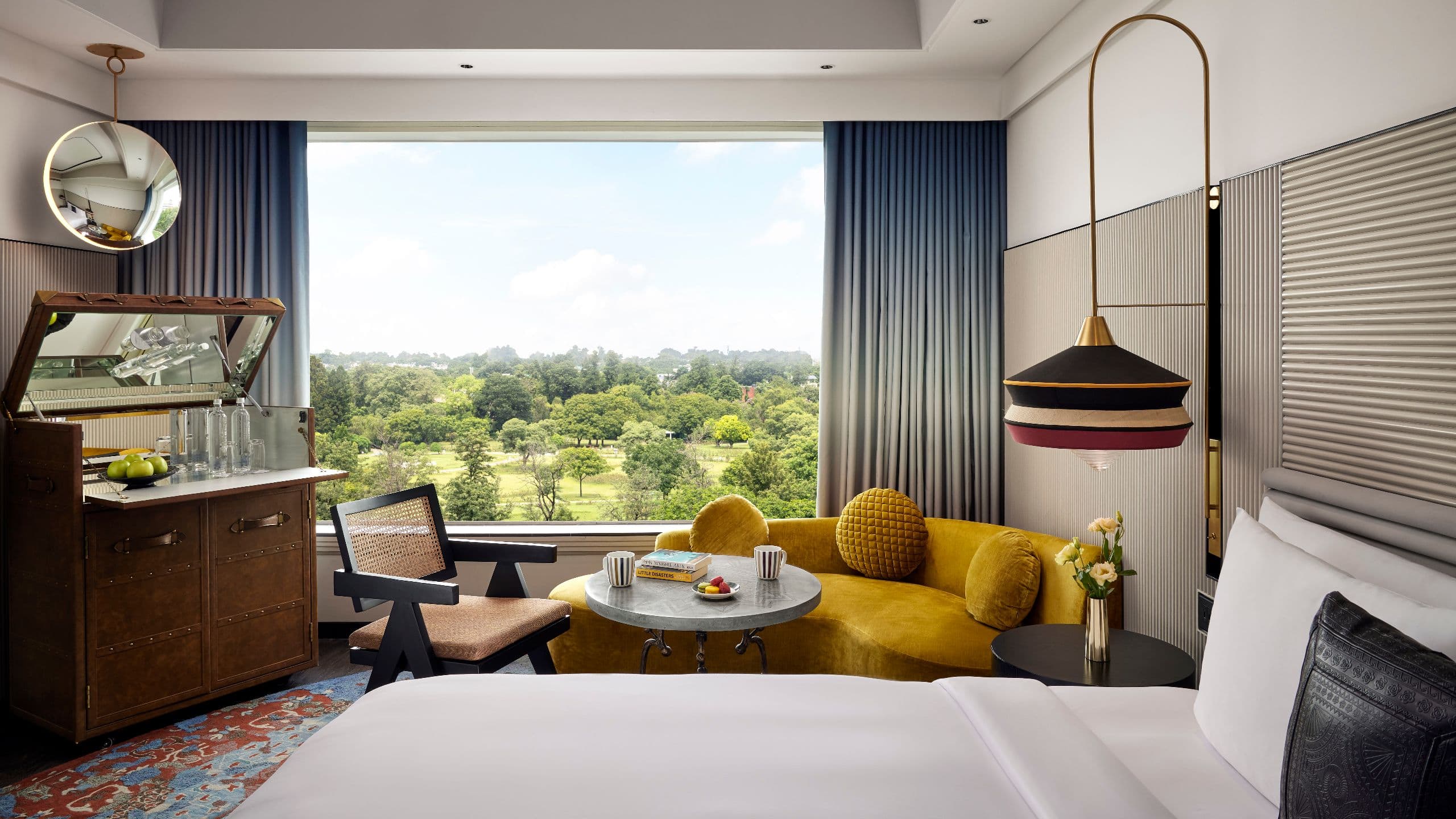 Hyatt Centric Sector 17 Chandigarh Deluxe Room Bed