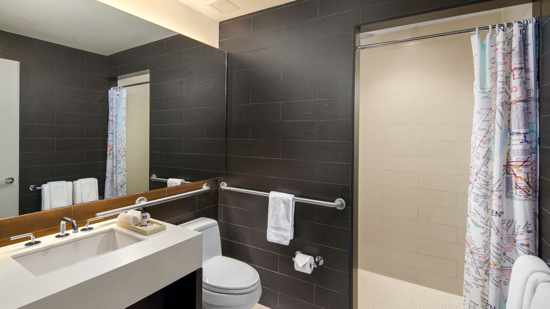 2 von 2 Hyatt Centric Times Square New York Ada Bathroom
