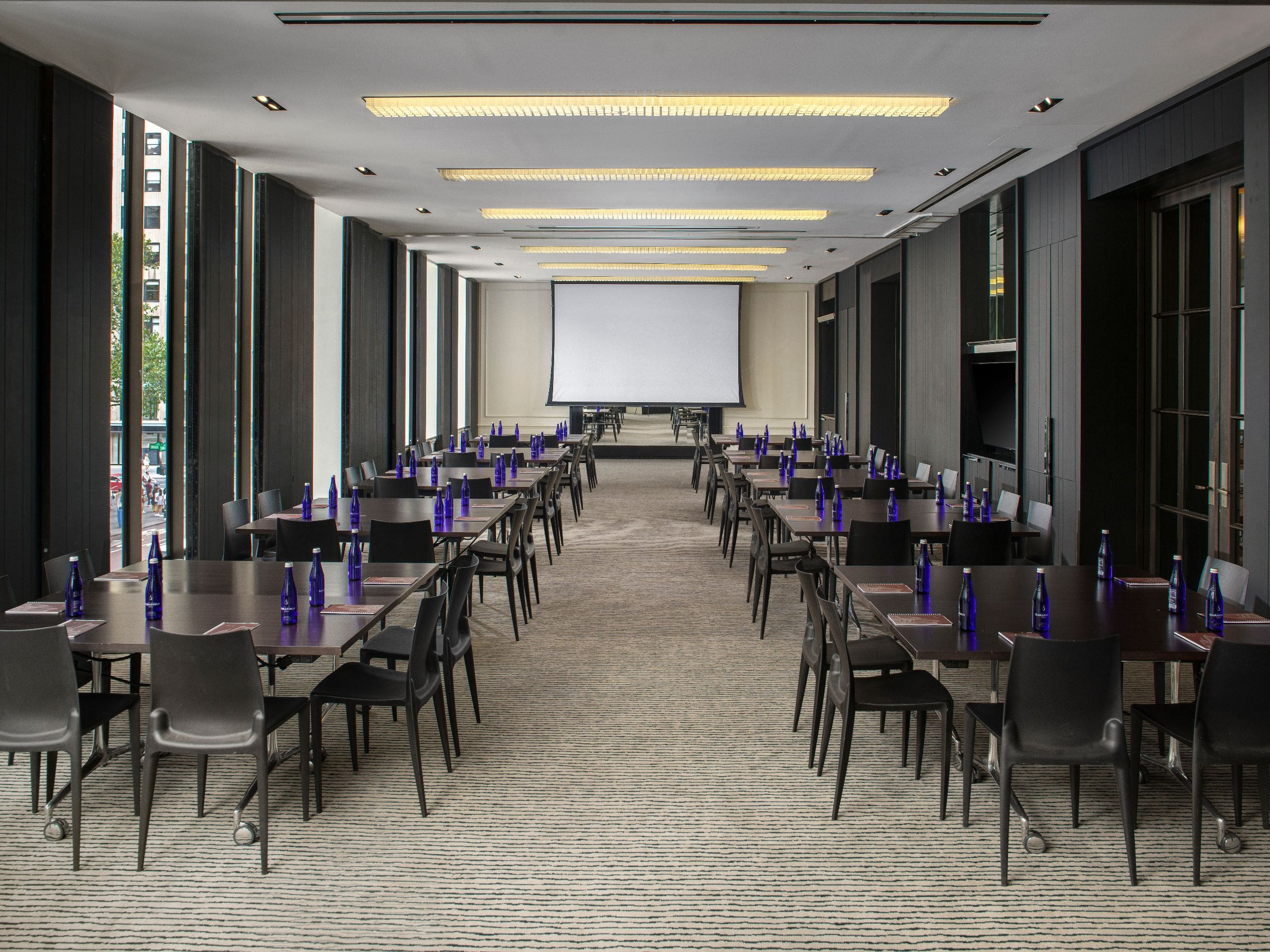 Andaz 5th Avenue Studio One Crescent Rounds