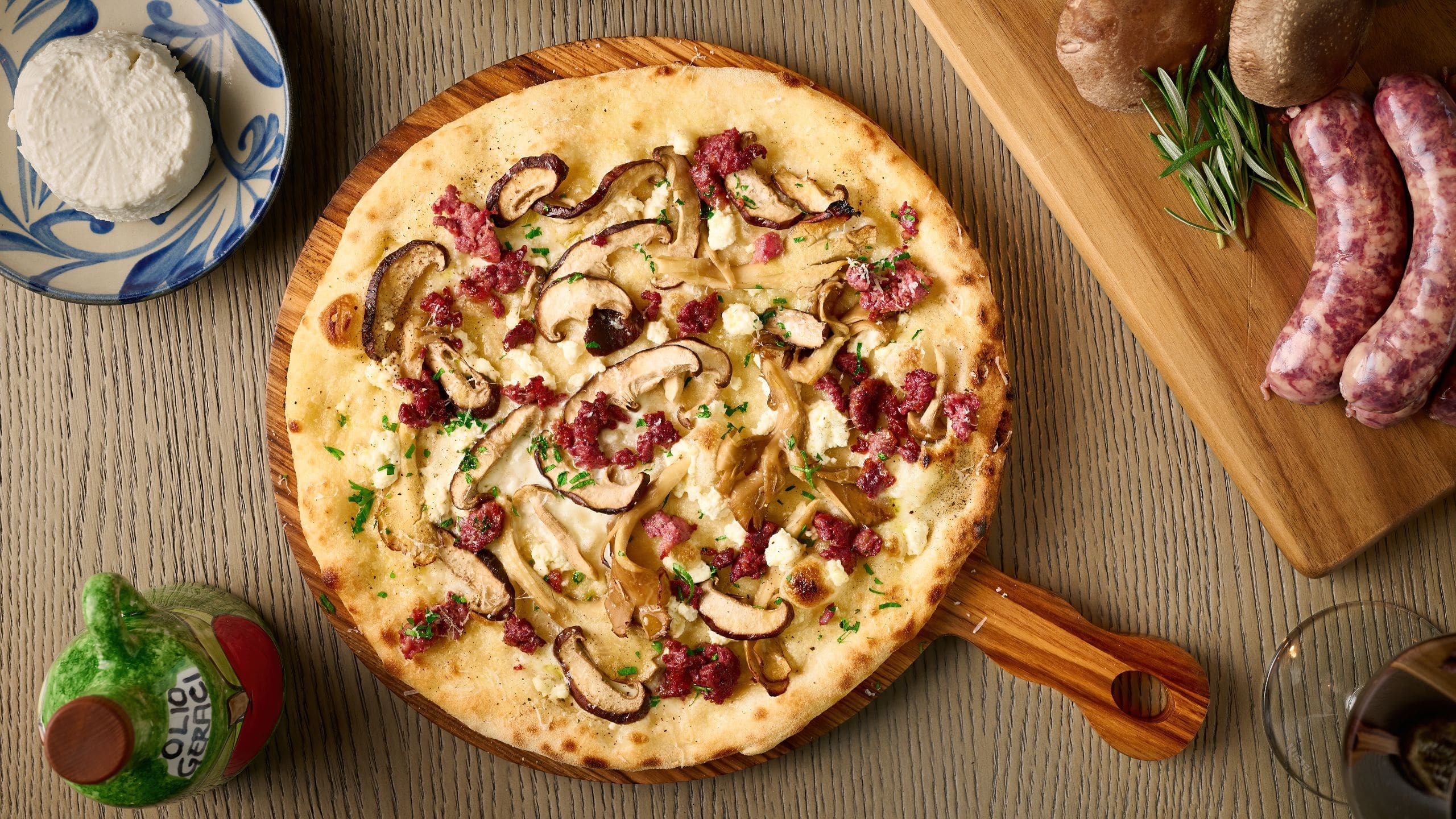 Park Hyatt Niseko Hanazono Olivio Meat Pizza