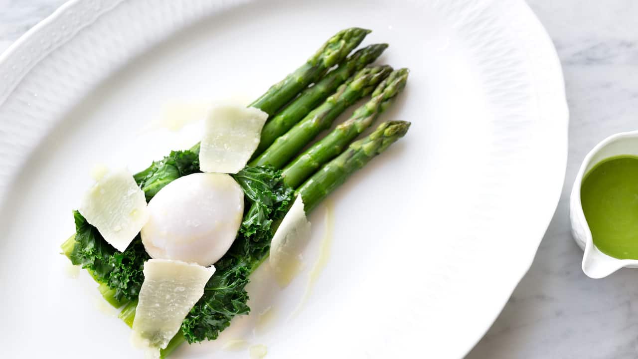 The lounge Asparagus
