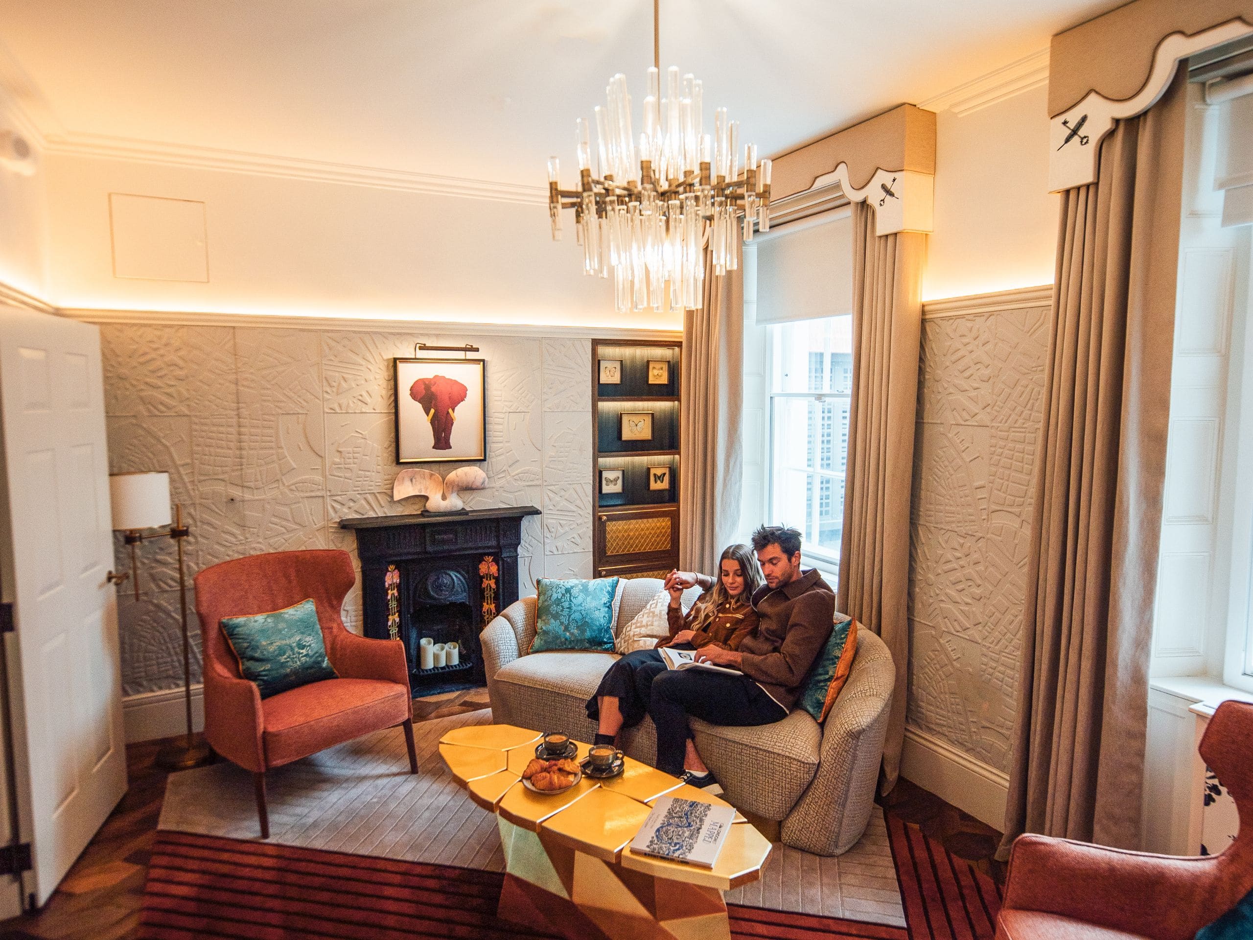 Great Scotland Yard Hotel Lifestyle Townhouse Couch