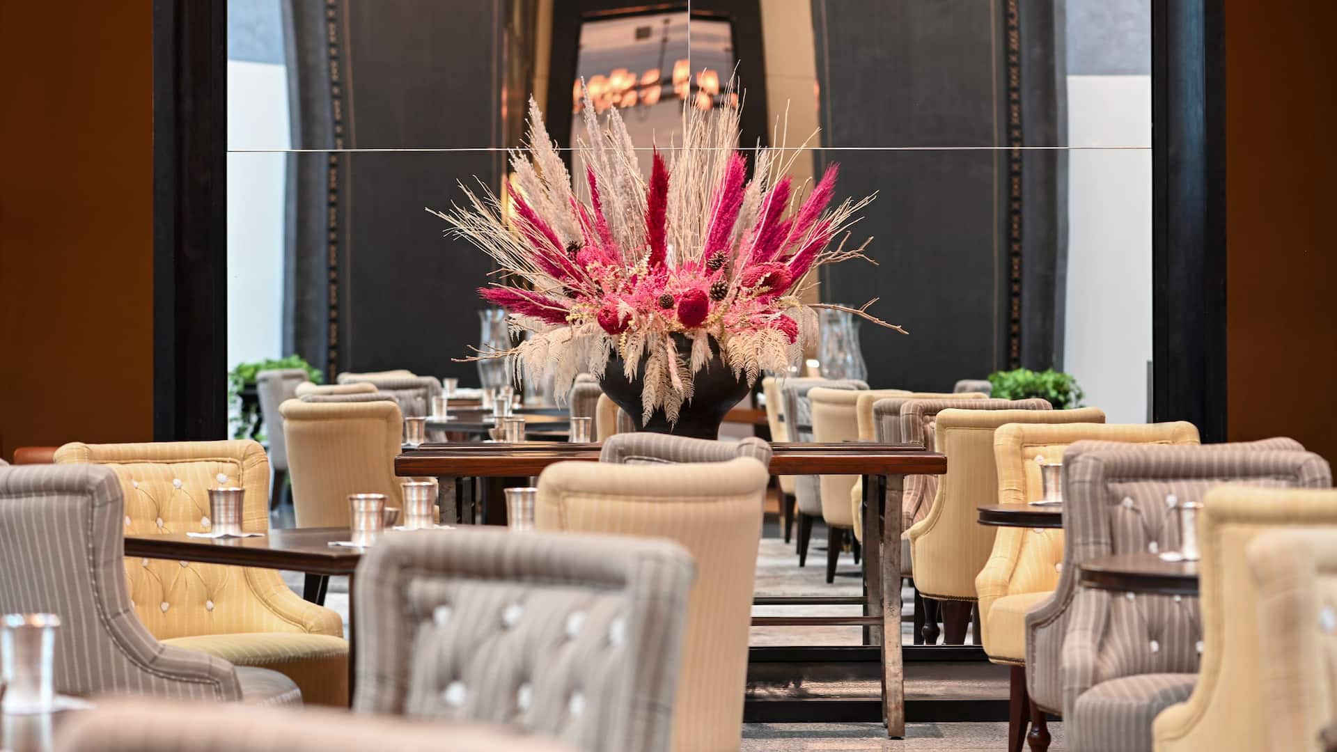 Grand Hyatt Gurgaon Parlour Dining Room Layout