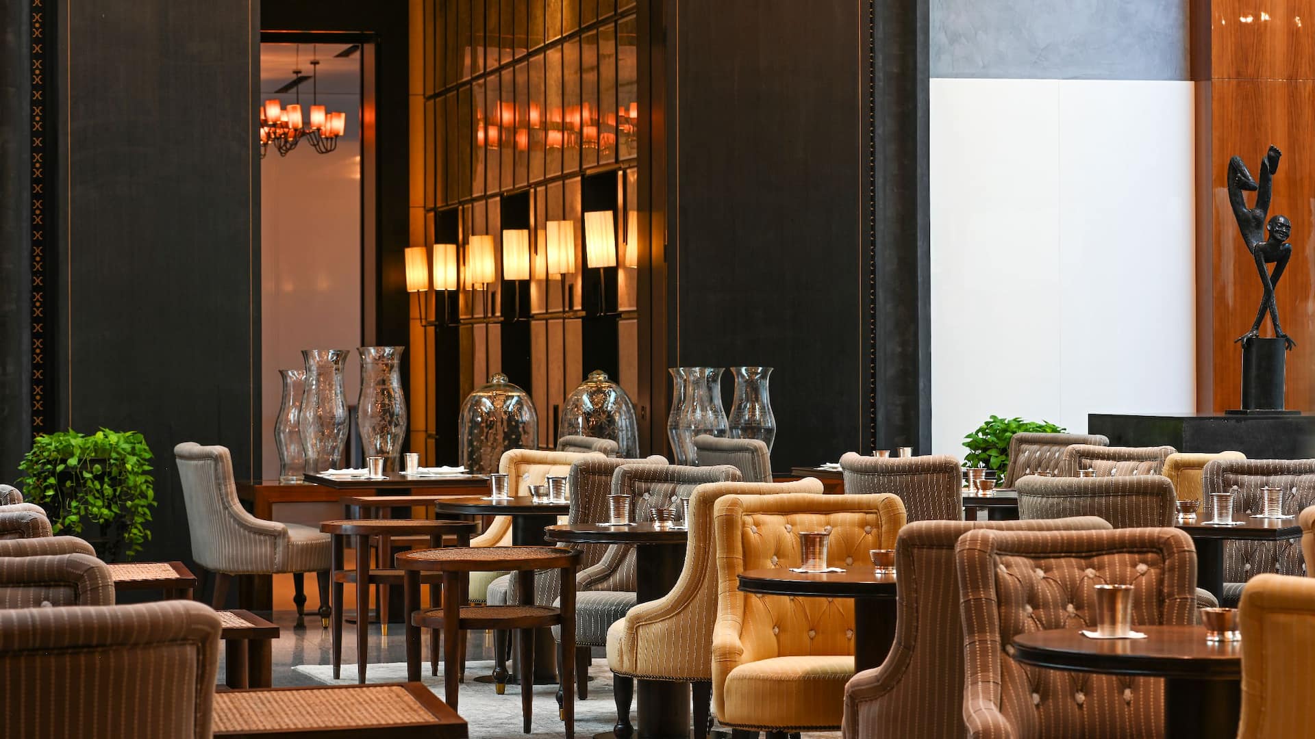 Grand Hyatt Gurgaon Parlour Seating Setup