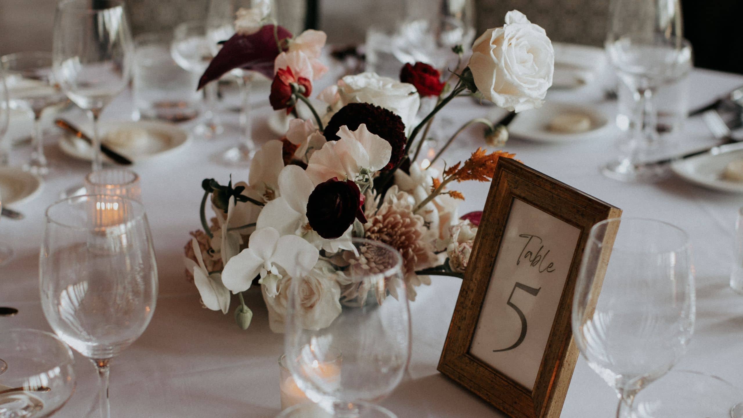 Chicago Athletic Association Guest Table Wedding