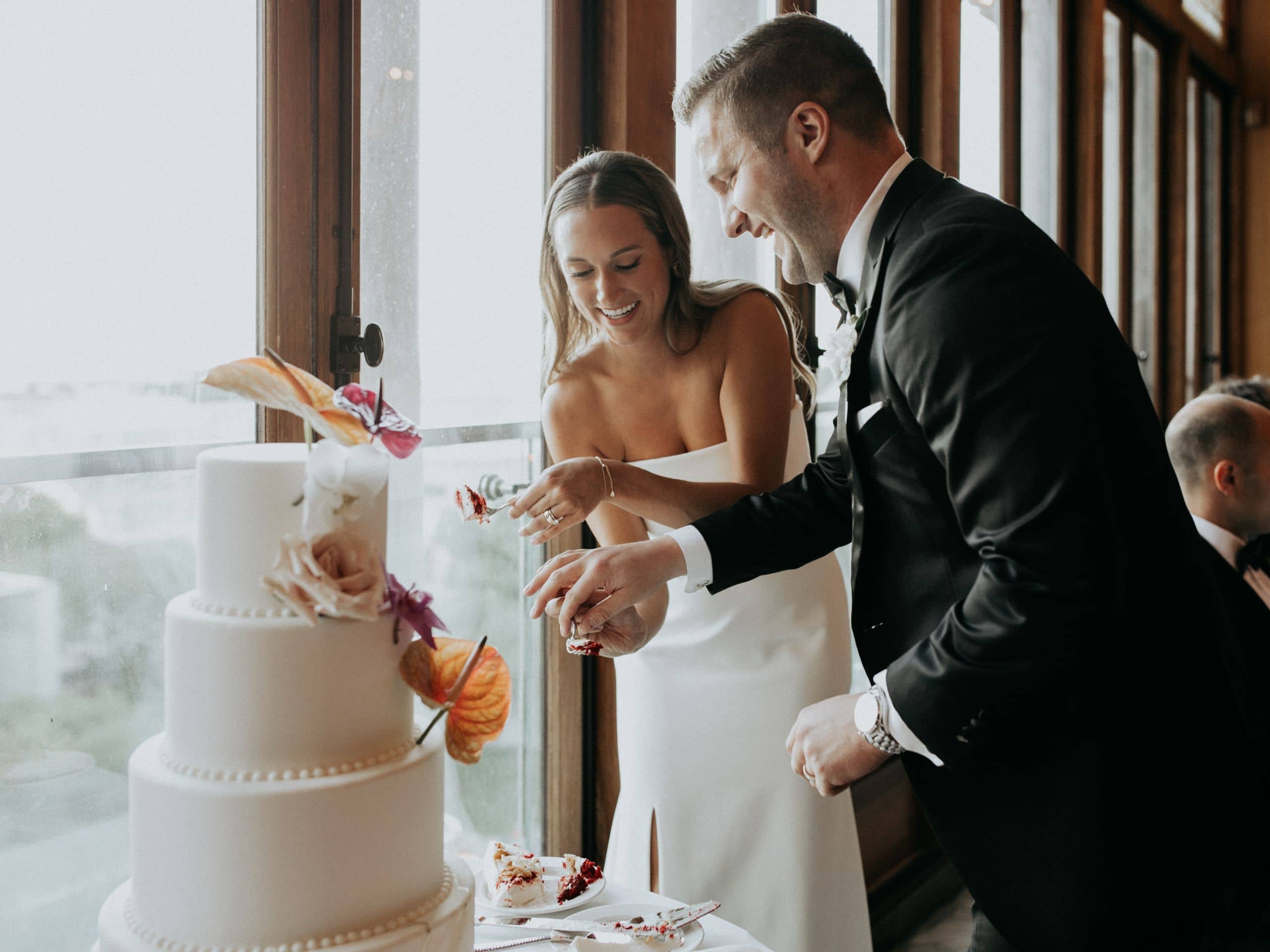 Chicago Athletic Association Wedding Cake Cutting