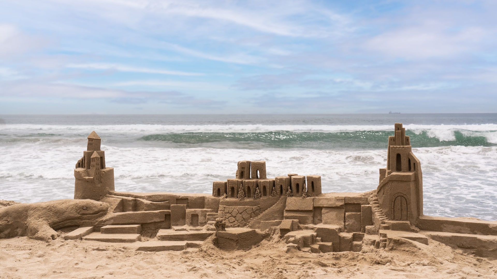 Hyatt Regency Huntington Beach Resort and Spa Ls Sand Castle Build