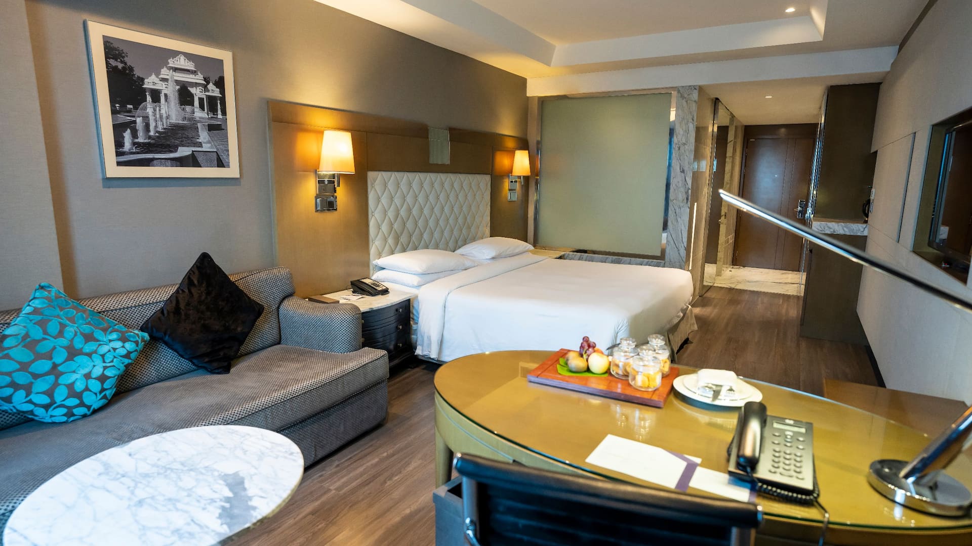 Hyatt Regency Ludhiana Guestroom Layout
