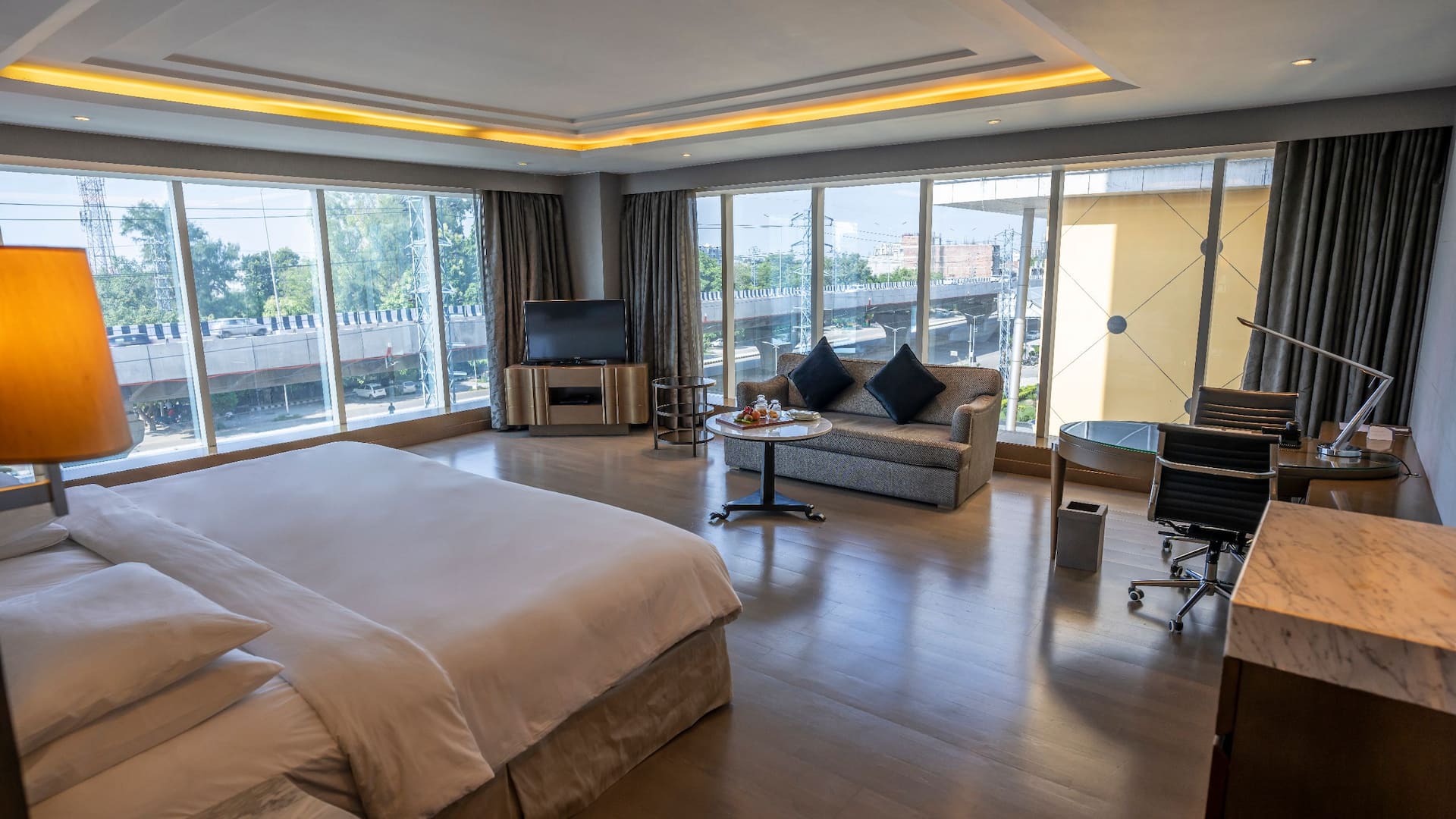 2 de 4 Hyatt Regency Ludhiana Premier Suite Layout