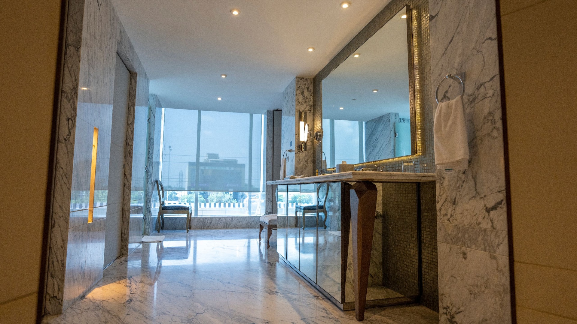 4 de 4 Hyatt Regency Ludhiana Premier Suite Vanity Counter