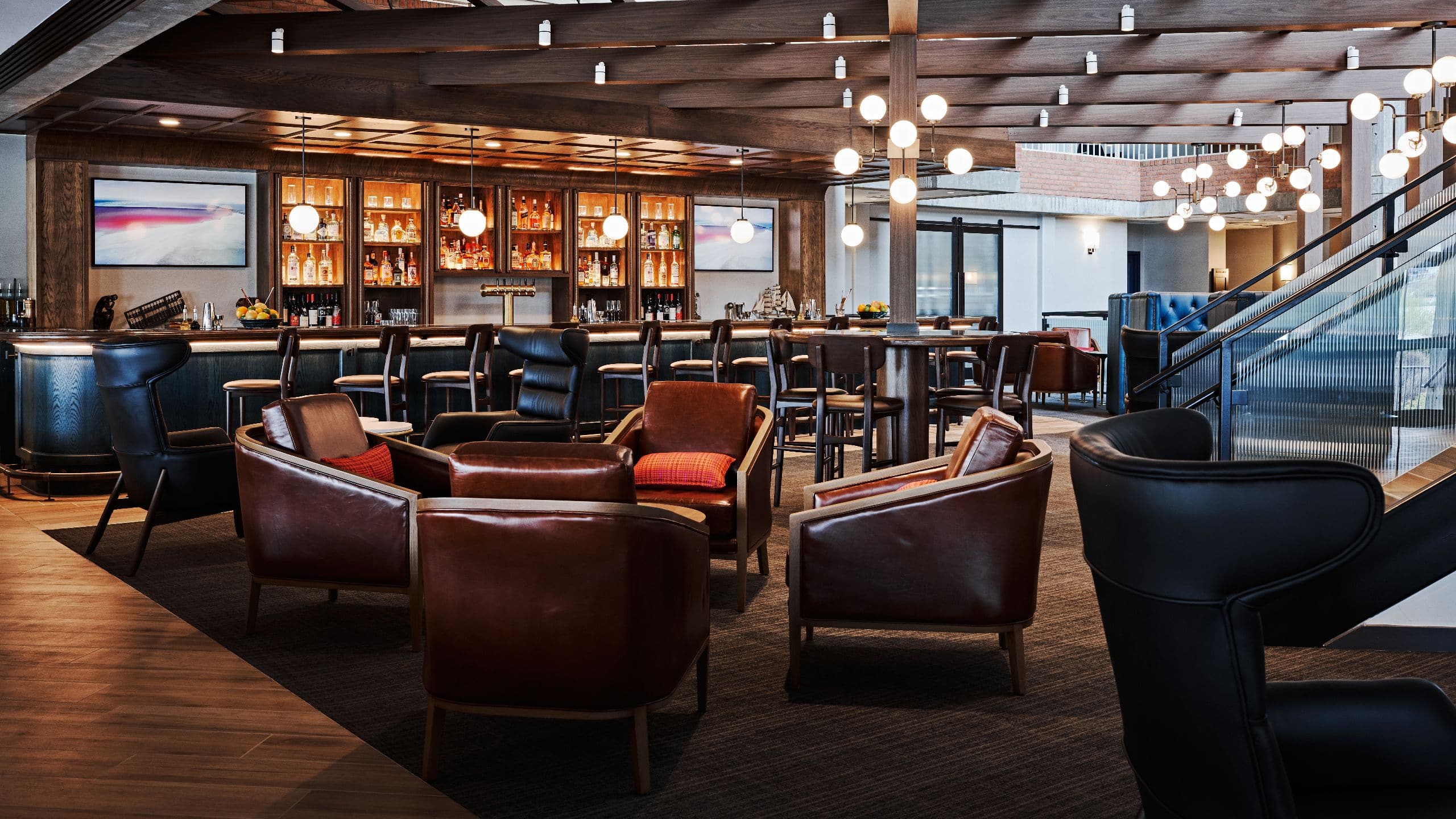 Hyatt Regency Boston / Cambridge Tavern Lounge Bar