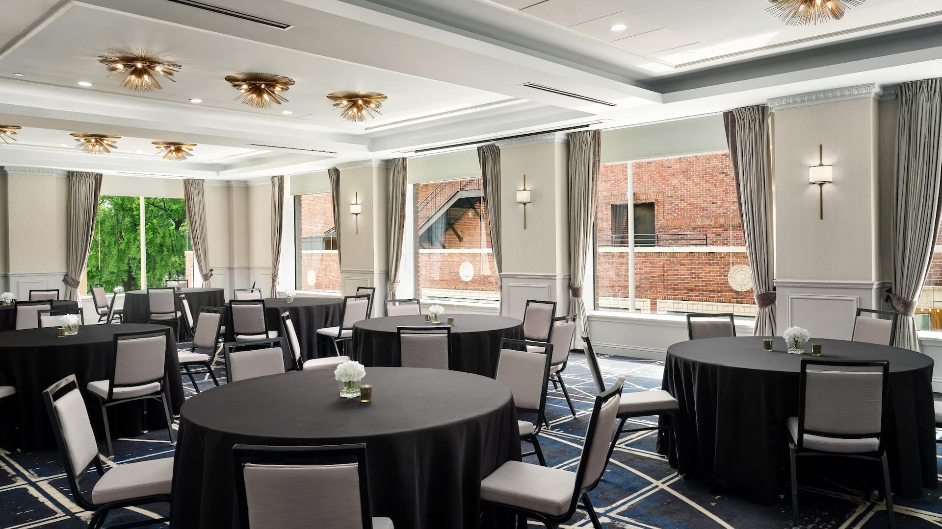 Hyatt Place Knoxville / Downtown Meeting Space Rounds