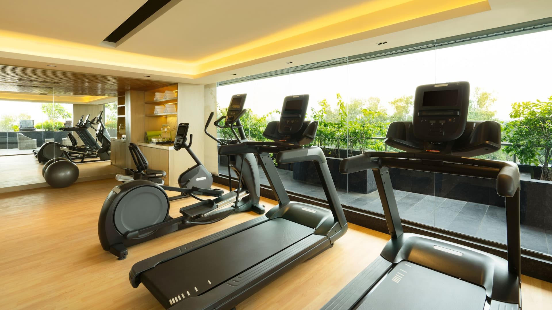 Hyatt Place Bharuch Fitness Center2