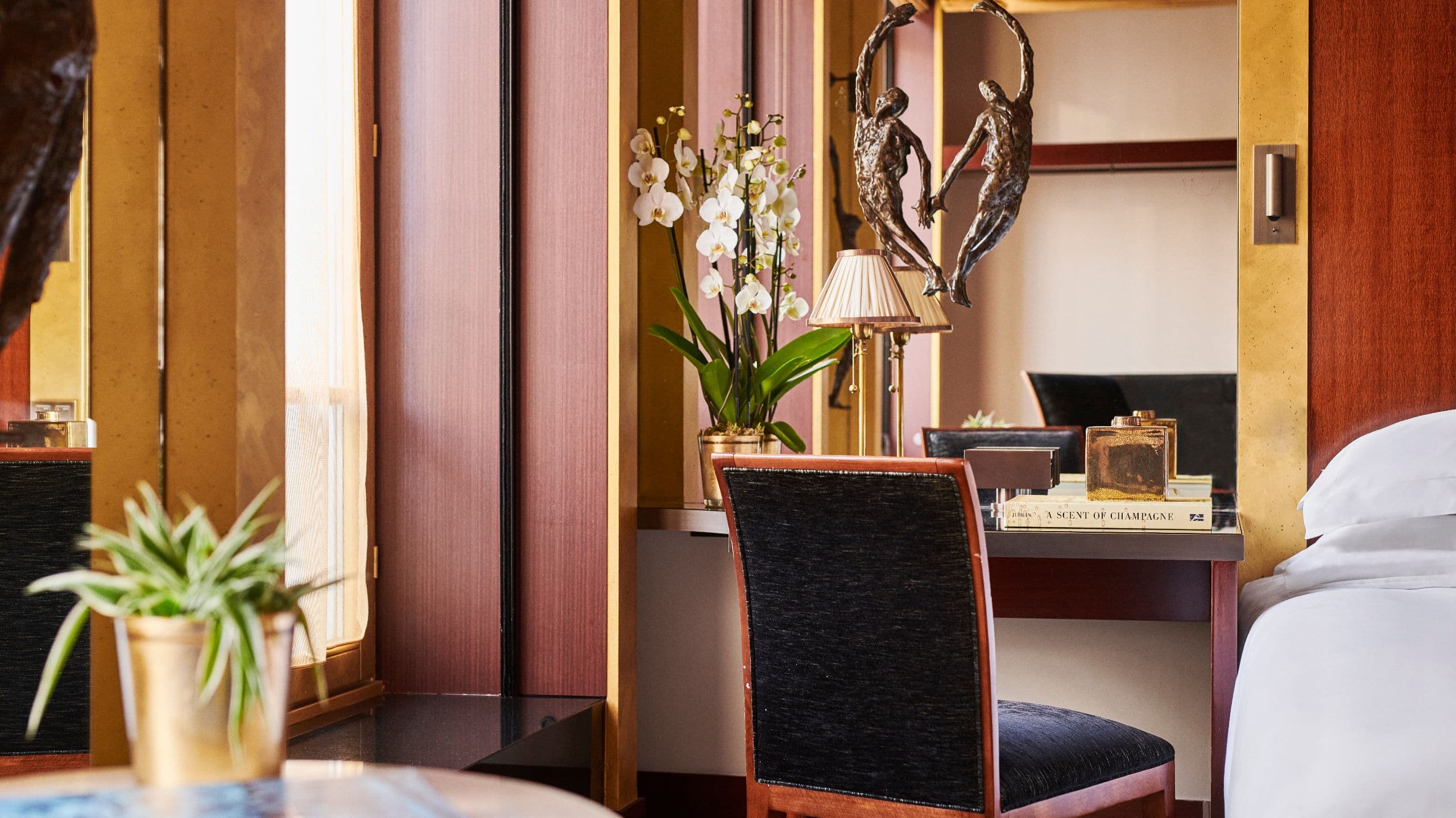 5 of 5 Park Hyatt Paris-Vendôme Twin Rooms Details View