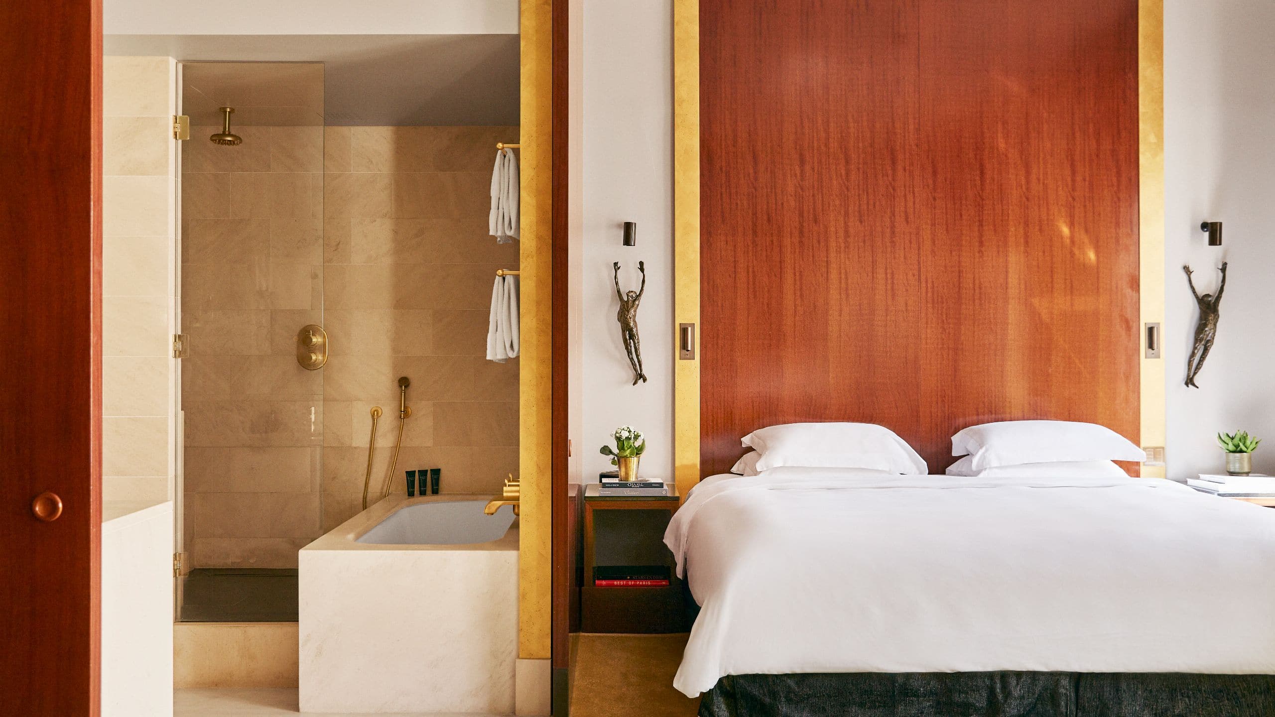 4 of 5 Park Hyatt Paris-Vendôme Parph Deluxe Room Bed Bathroom