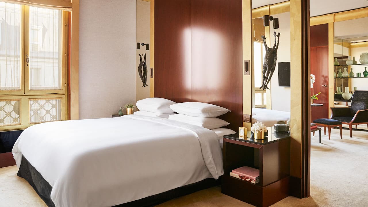 Bedroom Overview at Park Hyatt Paris Vendôme