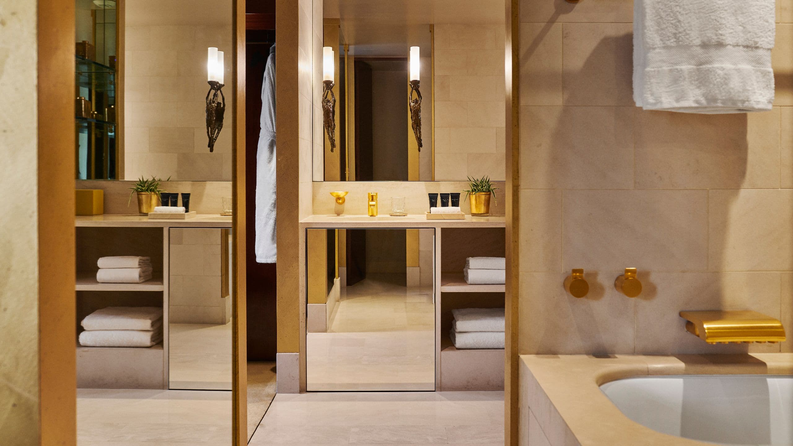 4 of 6 Park Hyatt Paris-Vendôme Deluxe Suite Bathroom