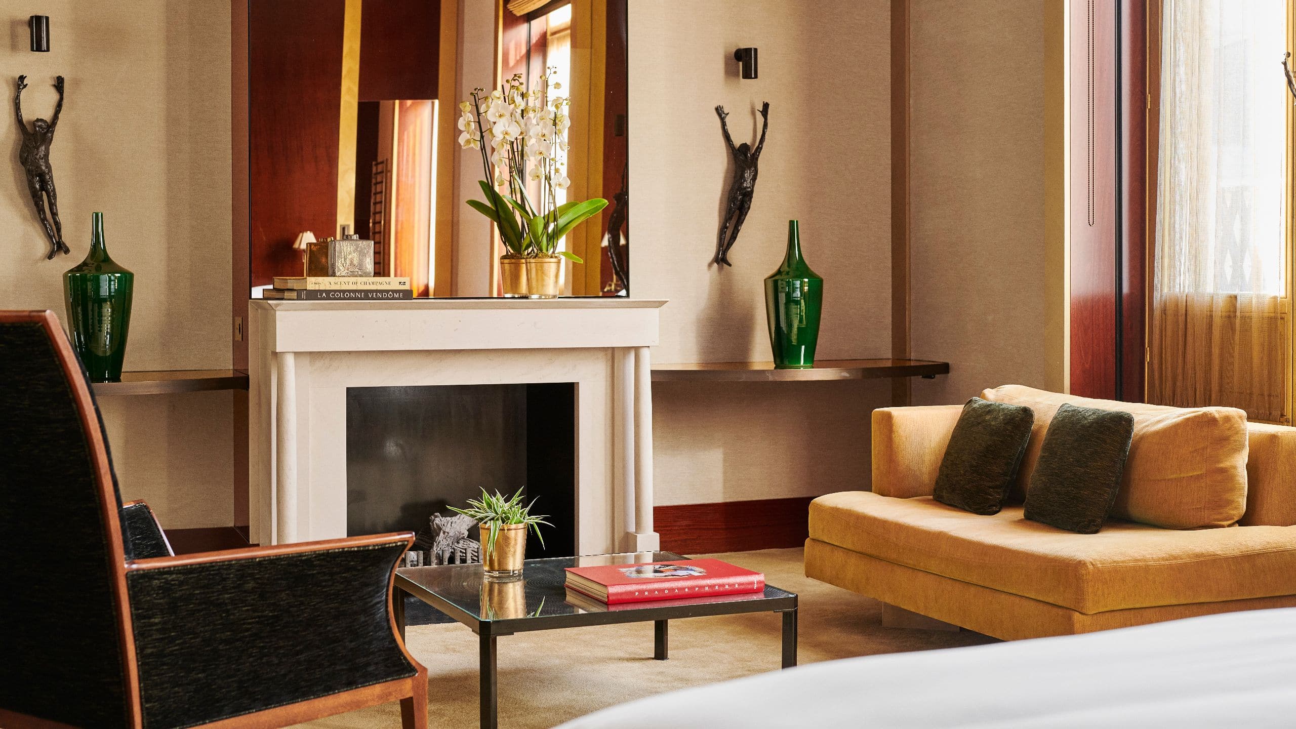 5 of 6 Park Hyatt Paris-Vendôme Deluxe Suite Living Room Details