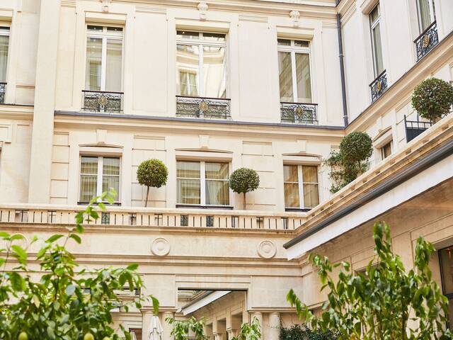 View from Terrasse at  Park Hyatt Paris - Vendôme - Parisian Palace