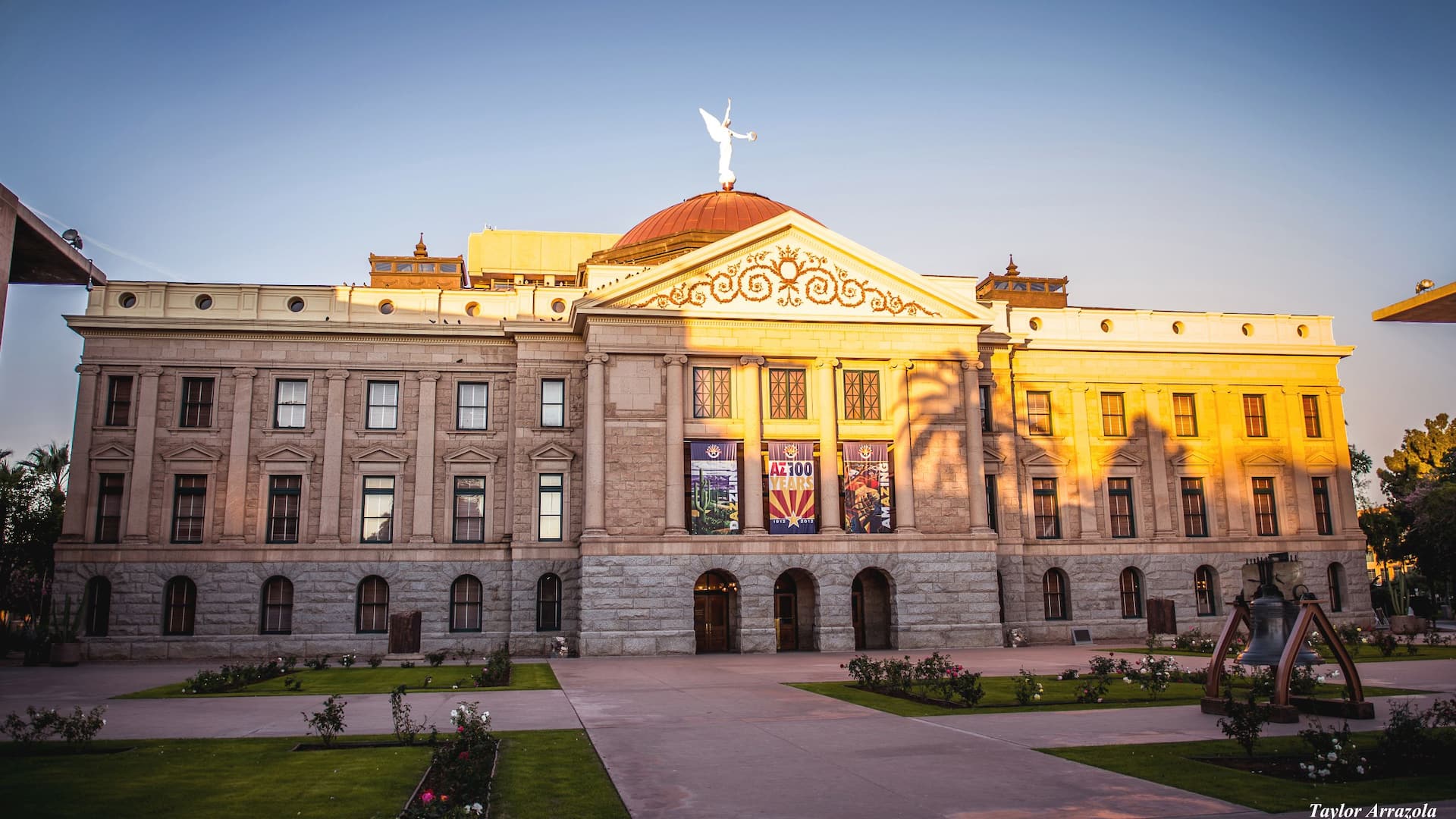 Hyatt Place Phoenix / Downtown Arizona State Capitol Building