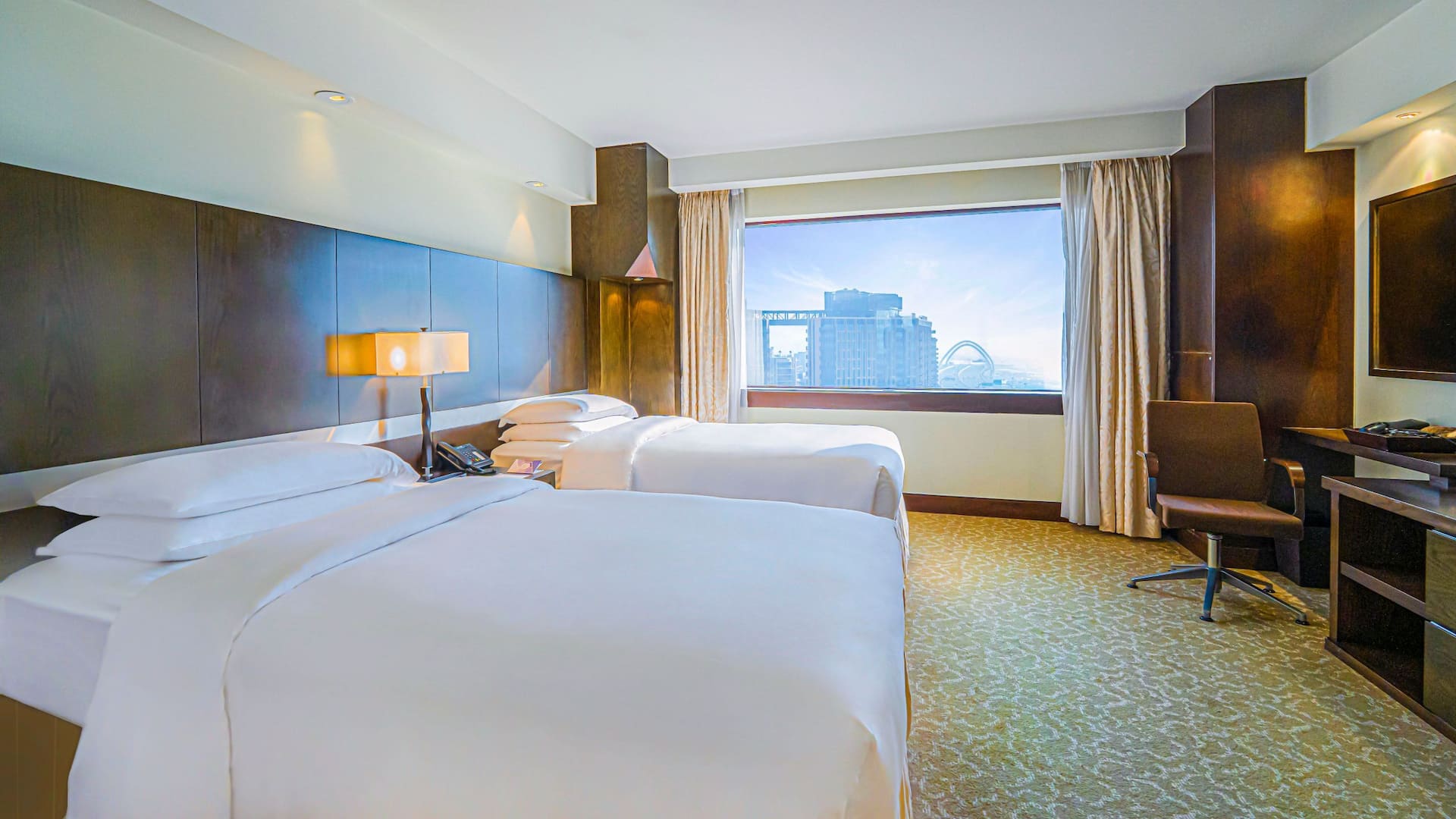 3 من 5 Hyatt Regency Dubai Royal Suite Twin Bed Room