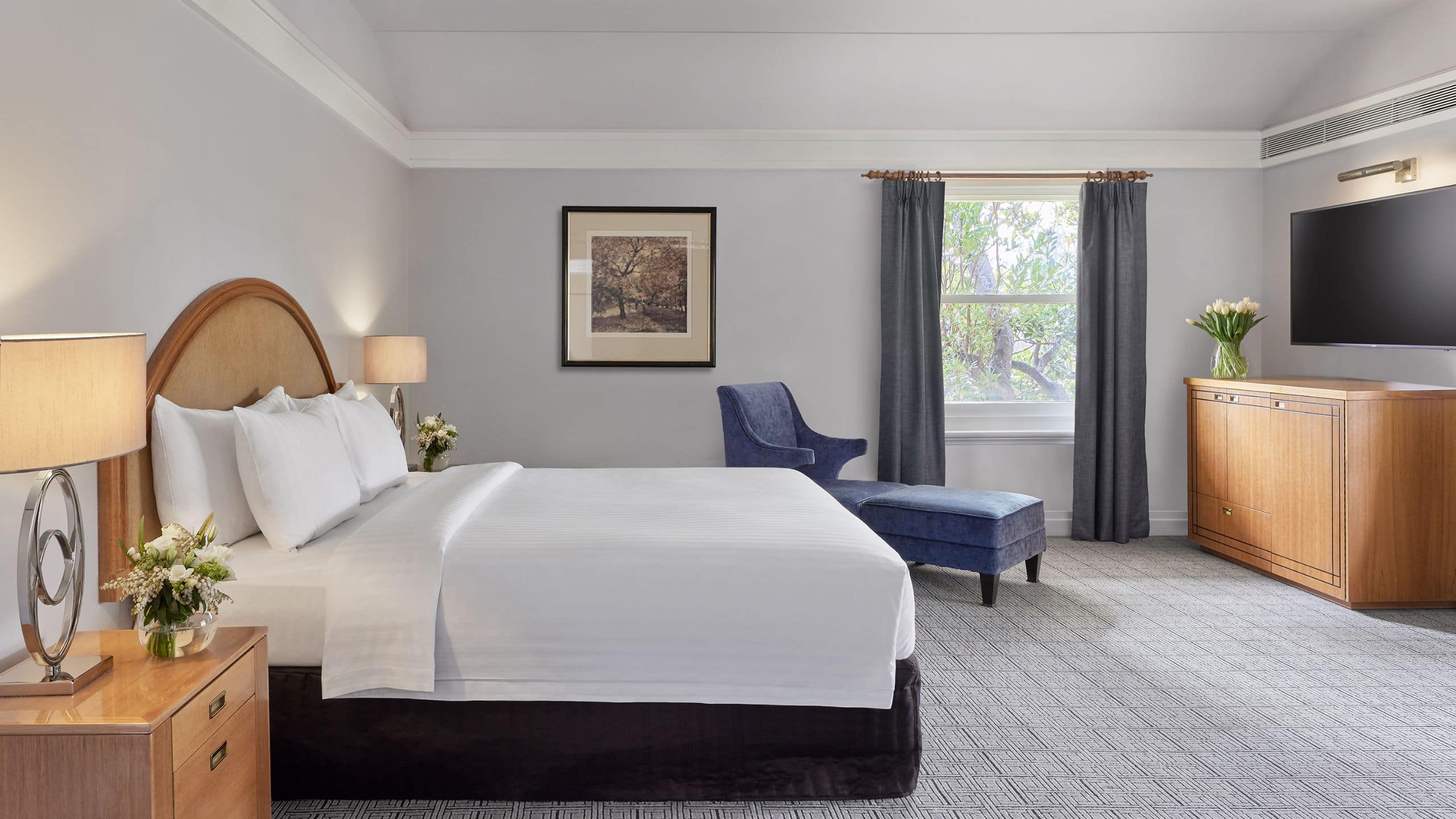 Hyatt Hotel Canberra - A Park Hyatt Hotel Diplomatic Bedroom