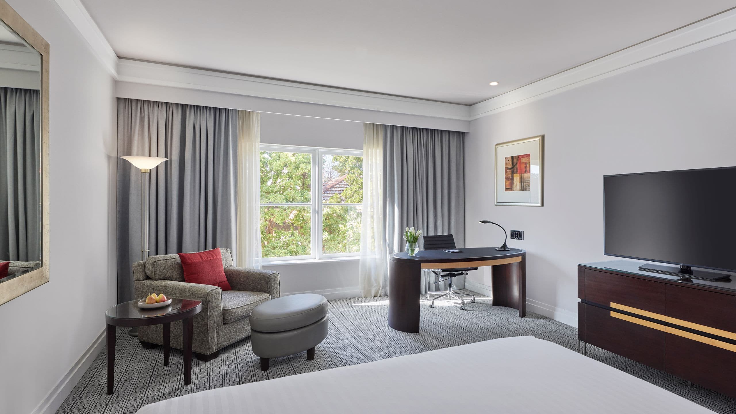 Hyatt Hotel Canberra - A Park Hyatt Hotel Standard King Outward Looking