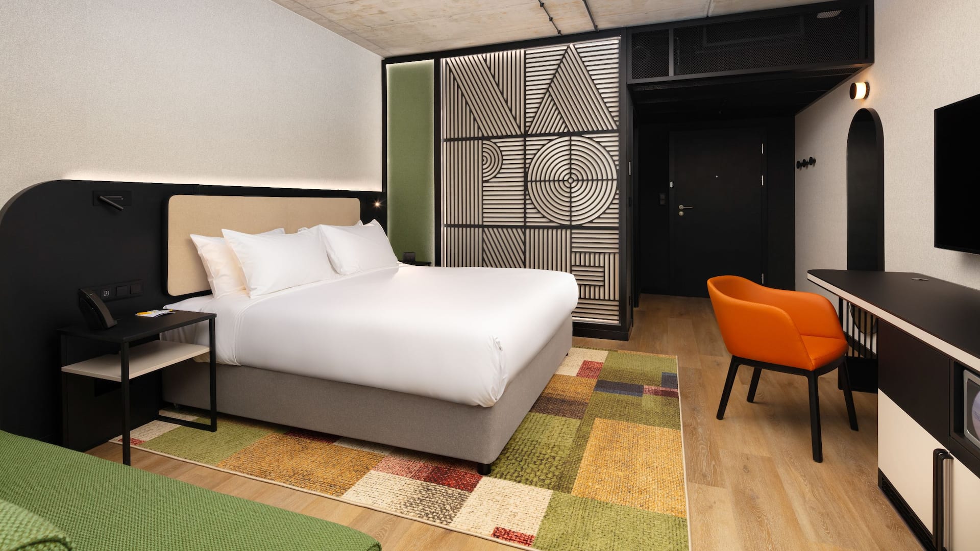Hyatt Place Krakow King Bedroom Overview
