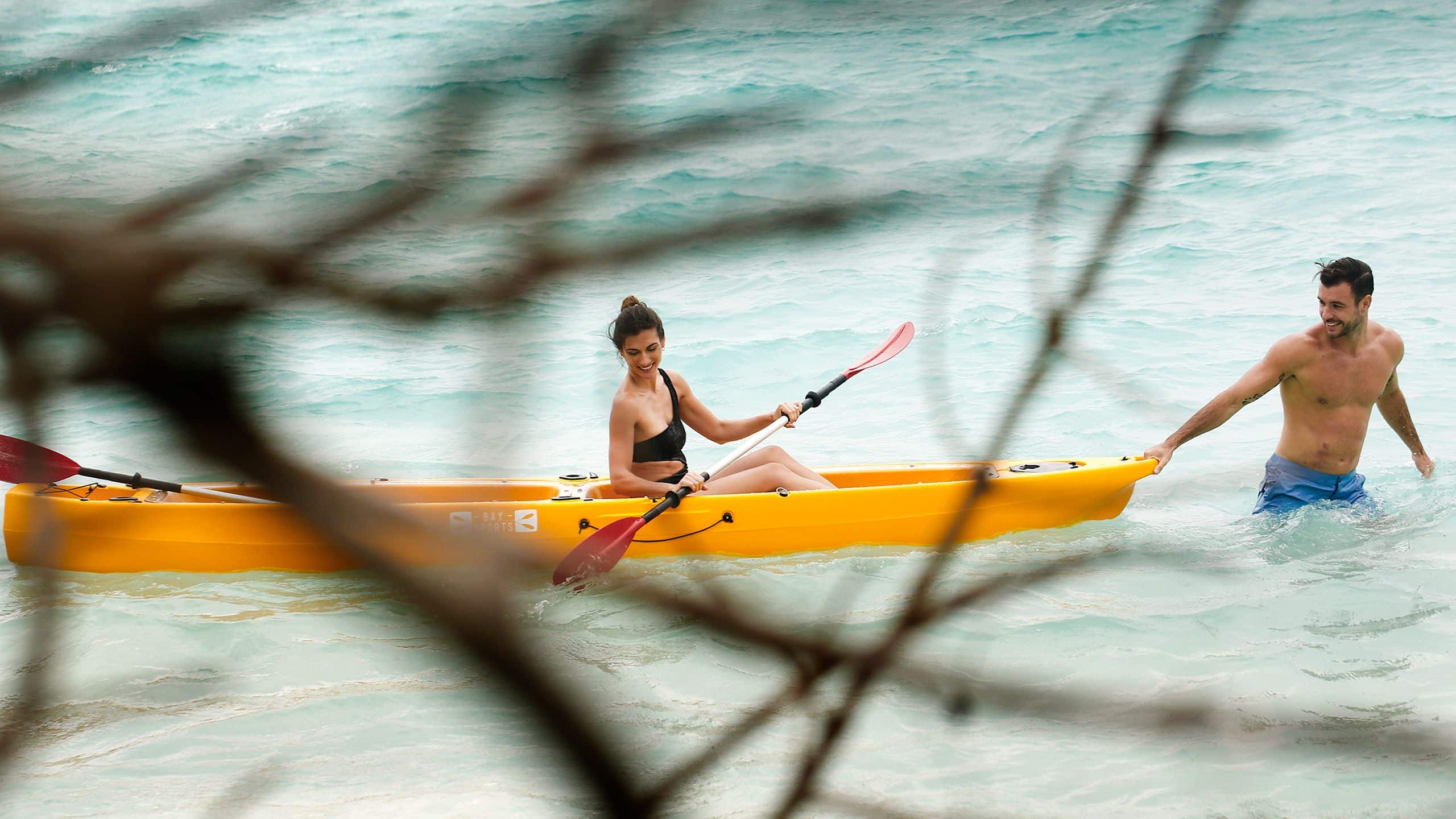Alila Kothaifaru Maldives Alila Kothaifaru Maldives Couple Kayaking