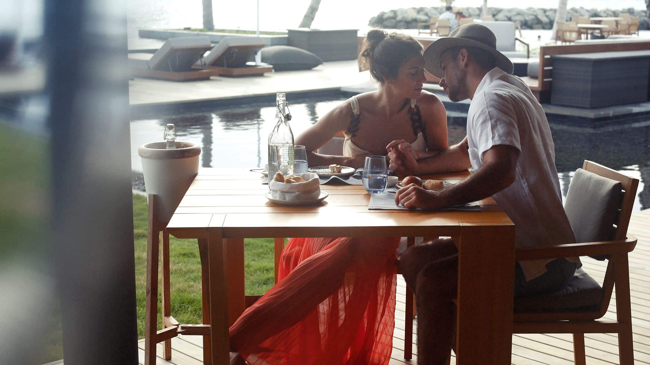 Alila Kothaifaru Maldives Couple Lunch At Seasalt