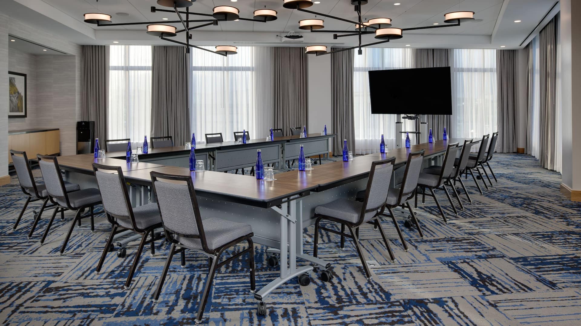 Hyatt Place Boston / Seaport District Meeting Room