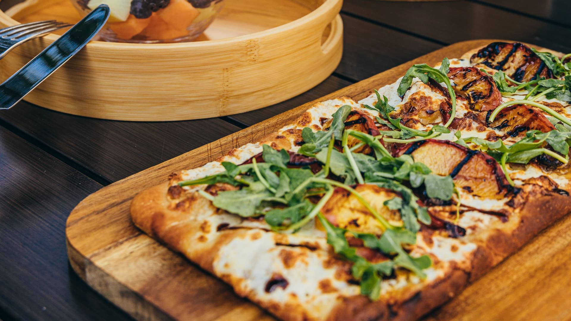 Grand Hyatt Atlanta in Buckhead Poolside Lunch Peach Flatbread No Hands
