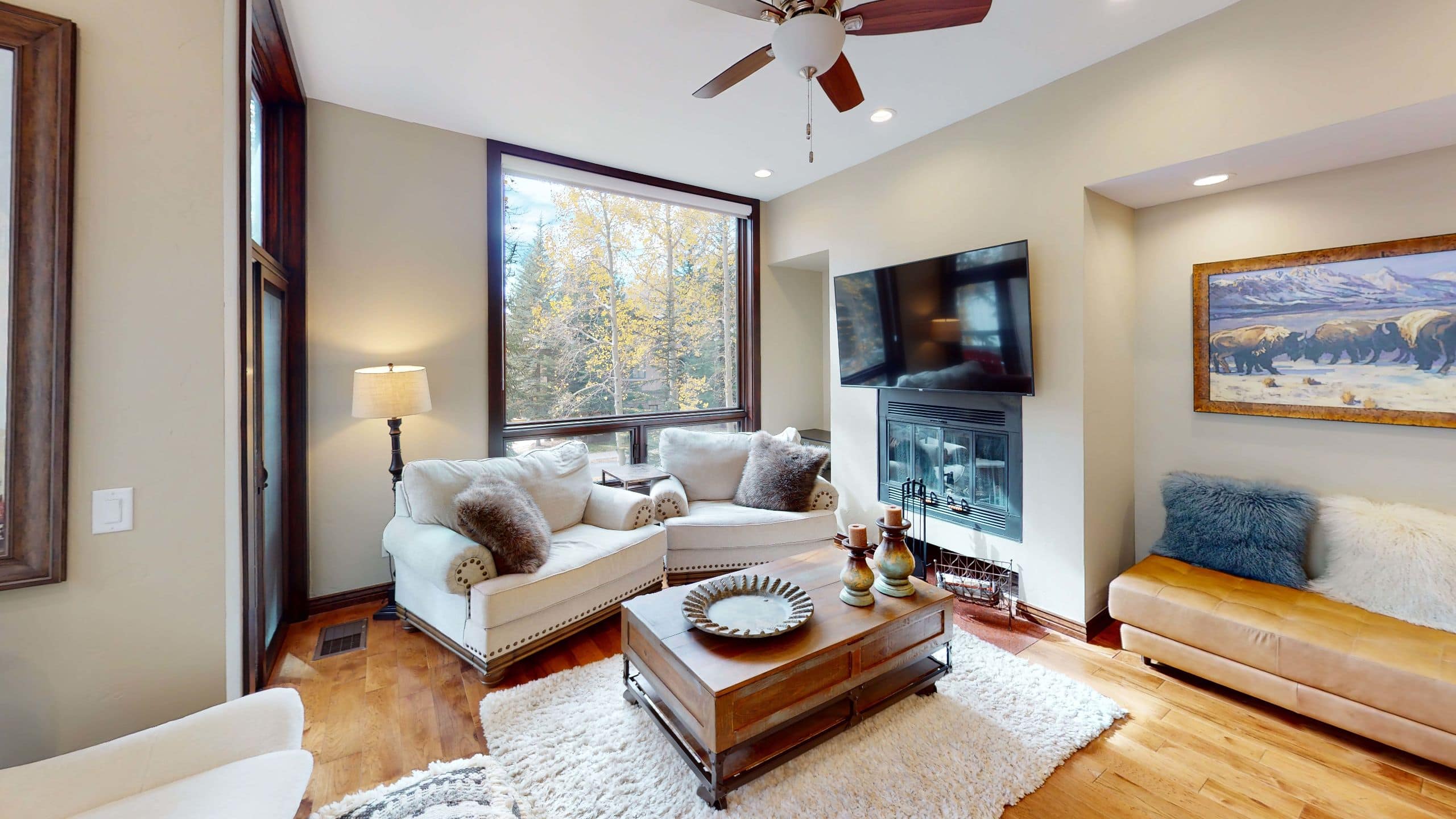 4 de 5 Vail Residences at Cascade Village Living Room