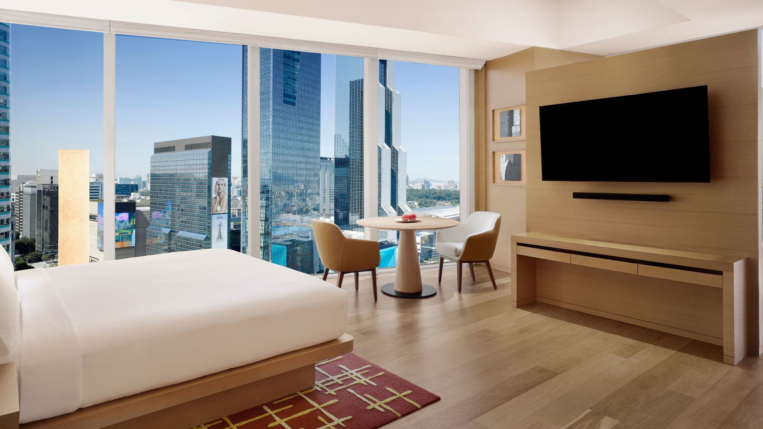 1/2 Park Hyatt Seoul King Bed View