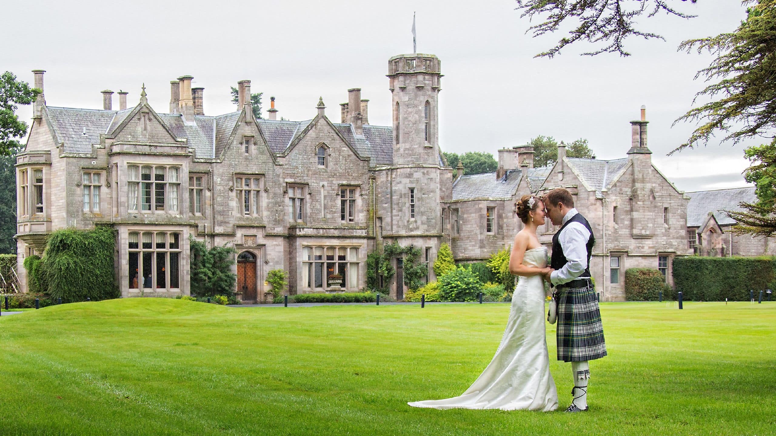 Schloss Roxburghe Golf Hotel Wedding Couple Facade