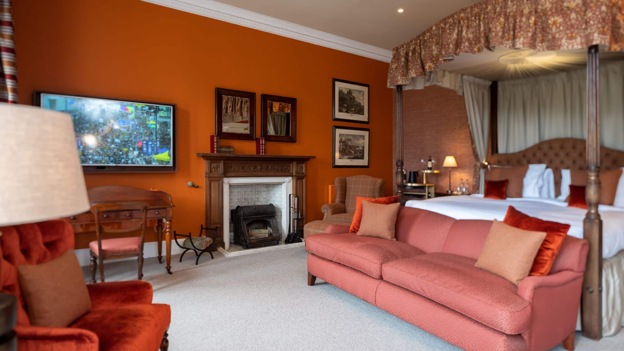 Schloss Roxburghe Golf Hotel Room Lounge Area