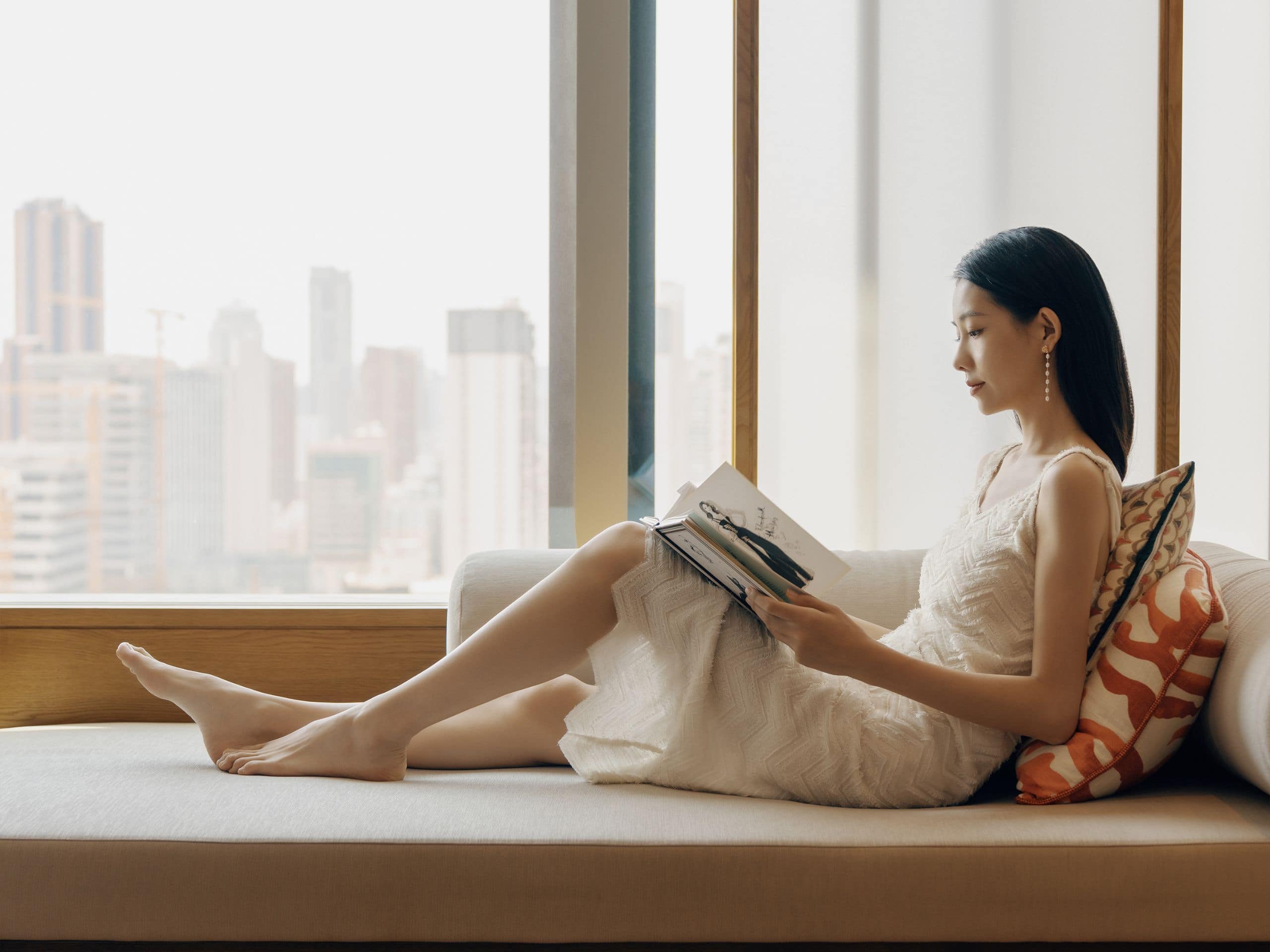 Andaz Xiamen Daybed In Guestroom