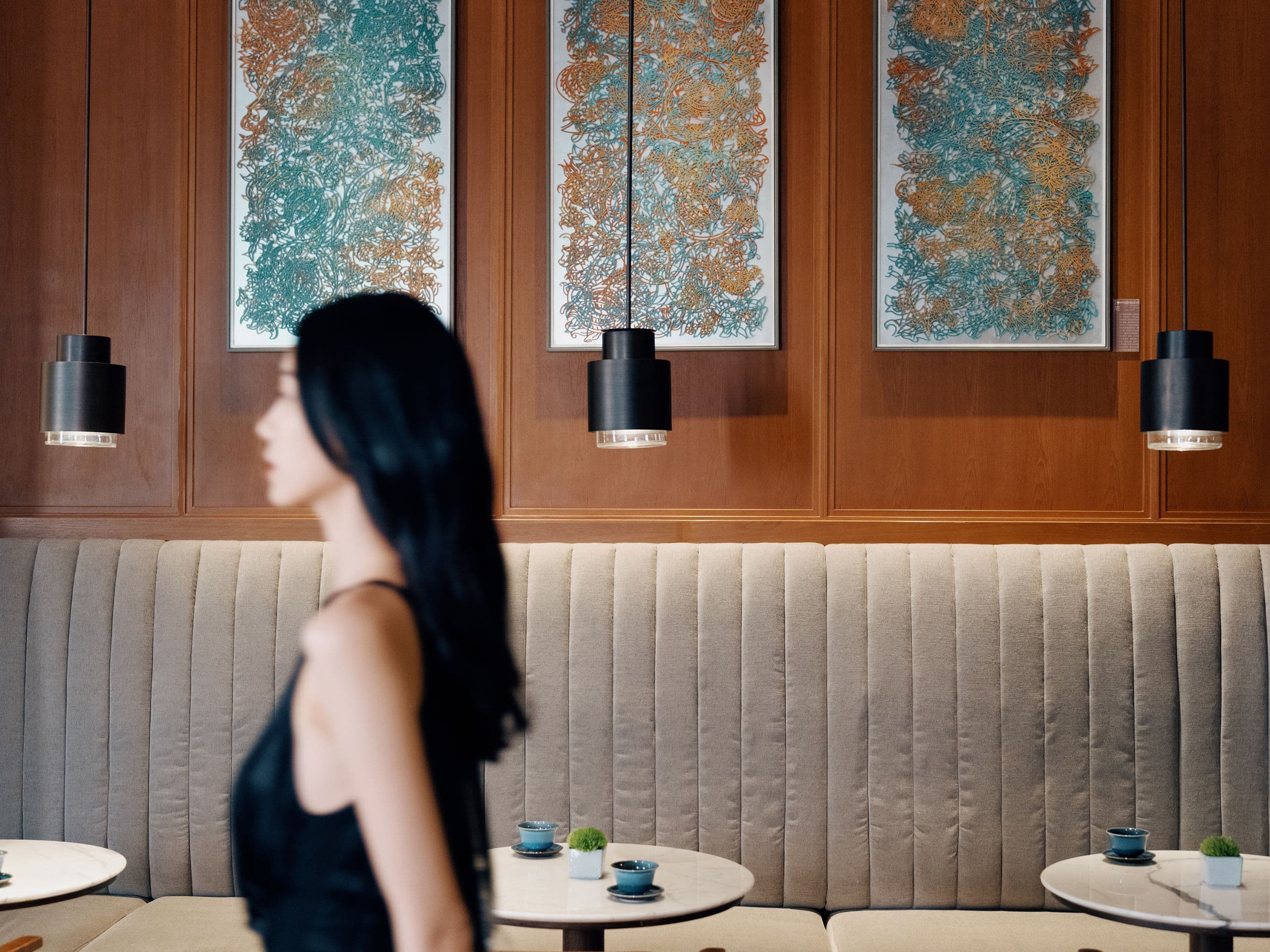 Andaz Xiamen Model Walk Through the Restaurant