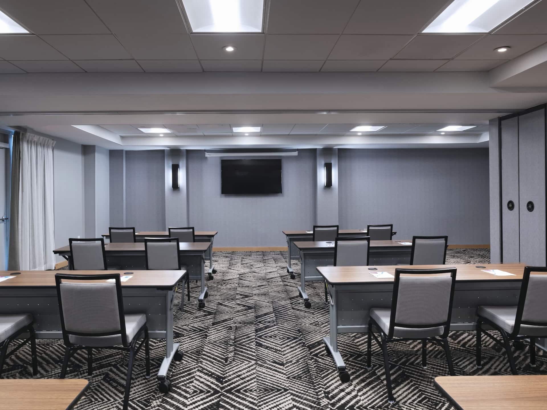 Hyatt Place Austin / Arboretum Classroom Setup