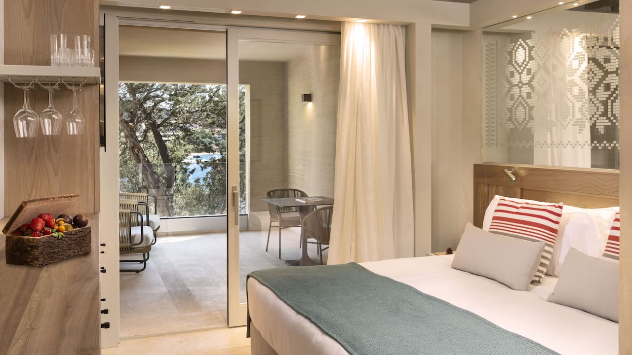 7Pines Resort Sardinia Sea View Deluxe Guestroom