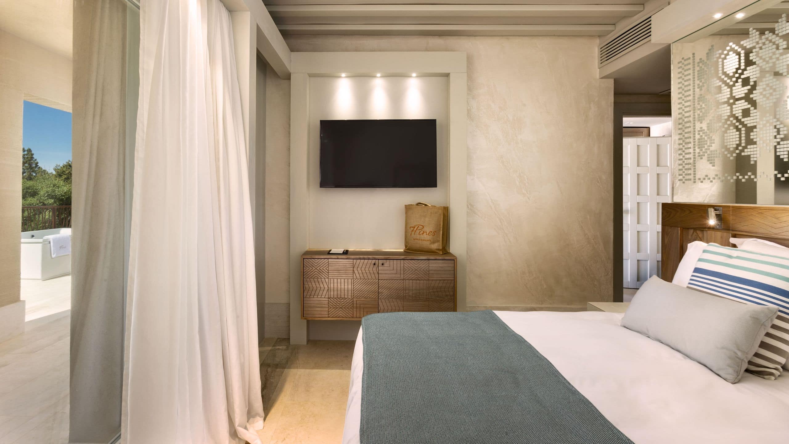 2 of 11 7Pines Resort Sardinia Suite Del Principe Bed