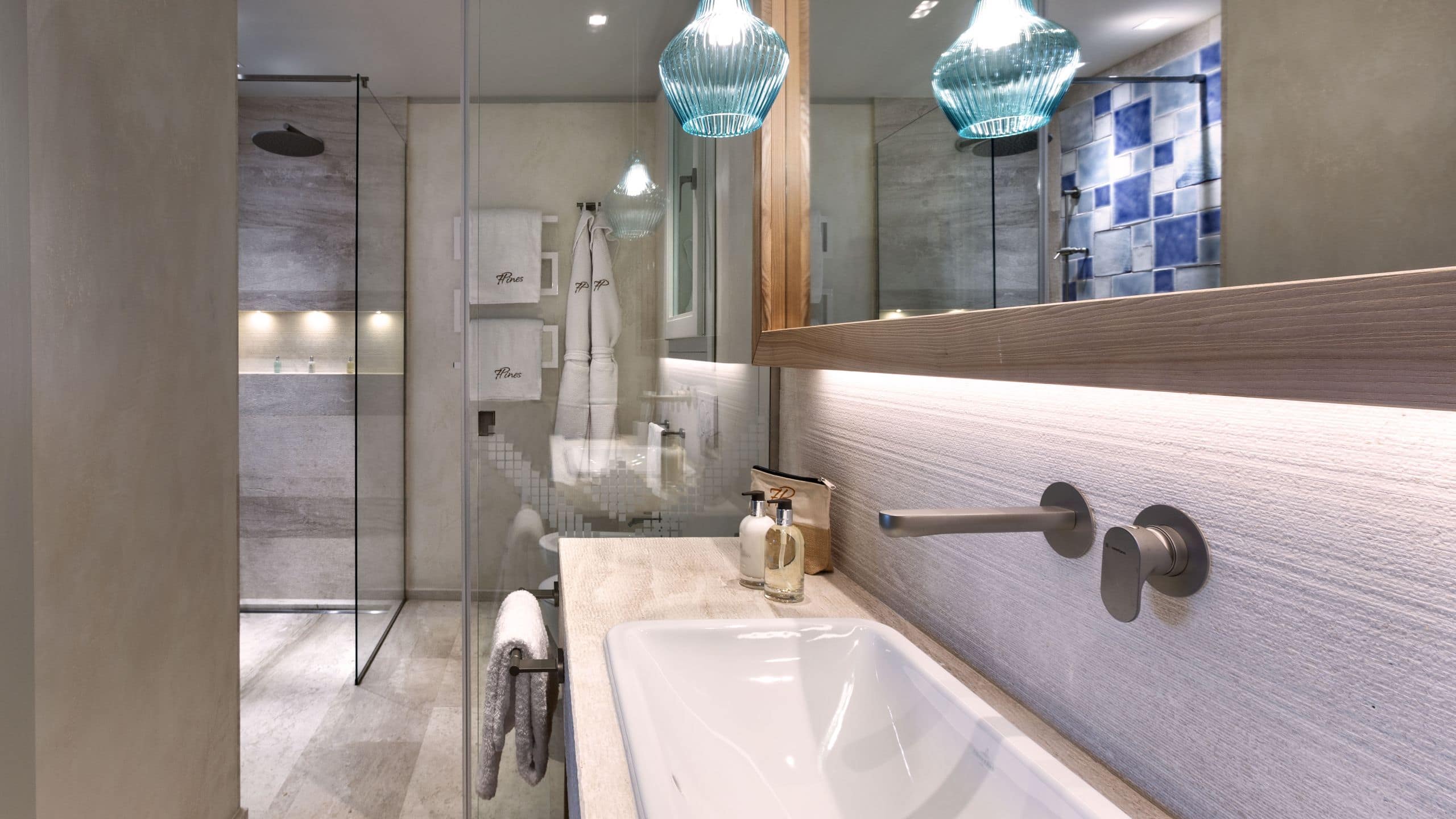 10 of 11 7Pines Resort Sardinia Suite Del Principe Bathroom Bathtub