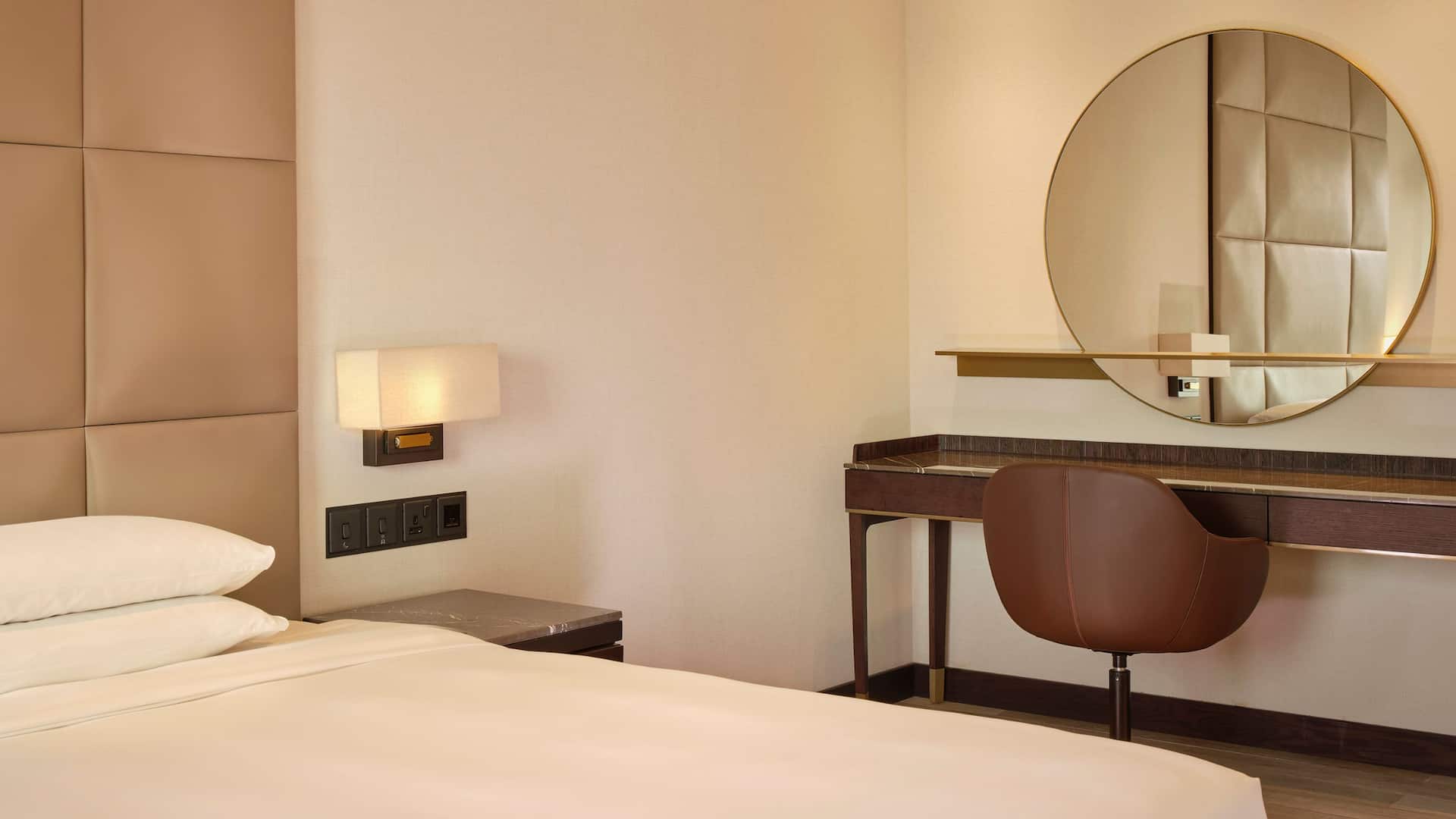 Hyatt Regency Al Kout Mall King Room Desk