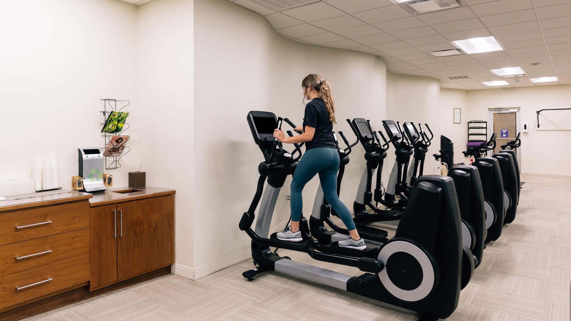 Hyatt Regency Houston Fitness Center Guest Exercising