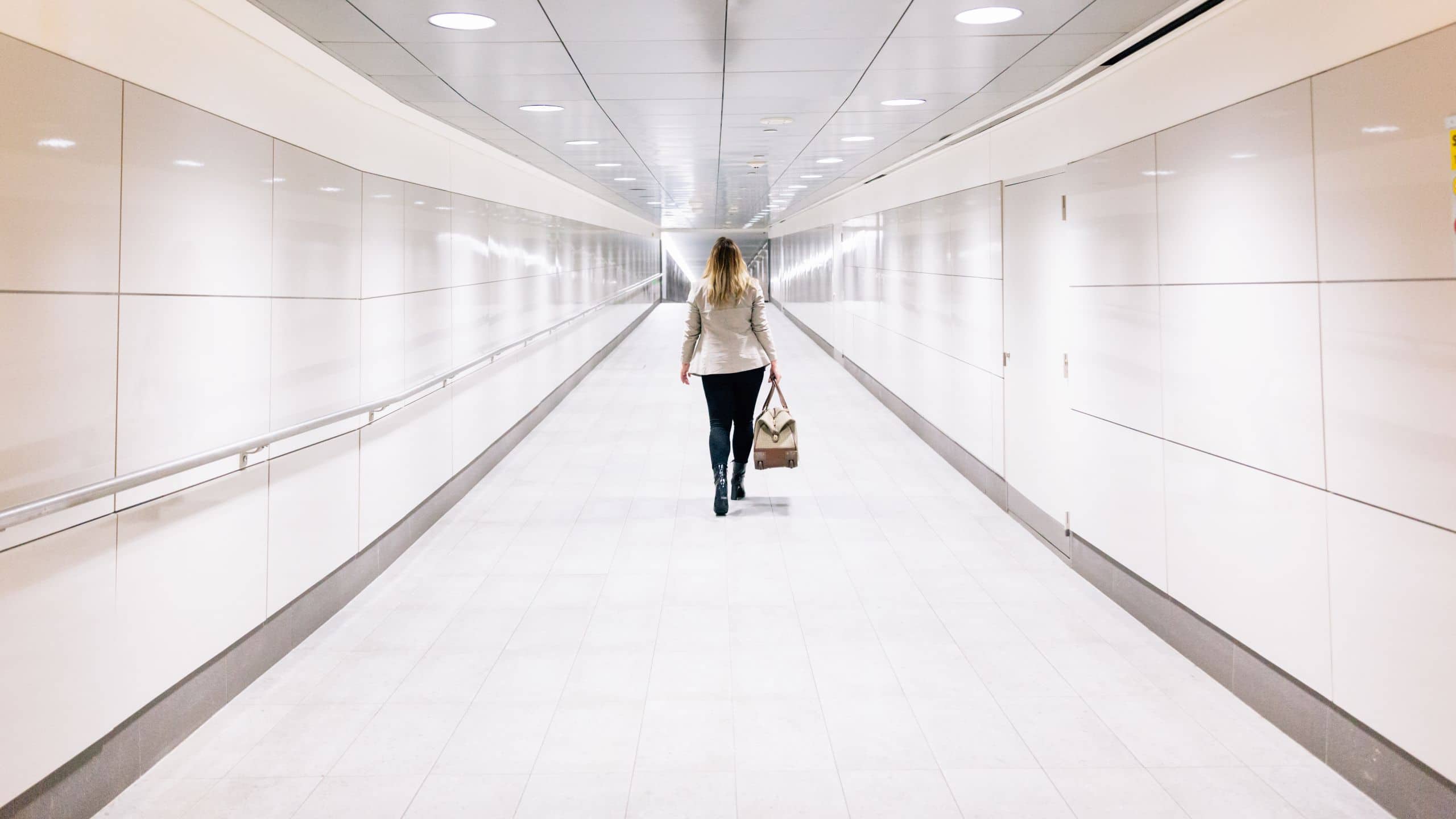 Hyatt Regency Houston Walkway
