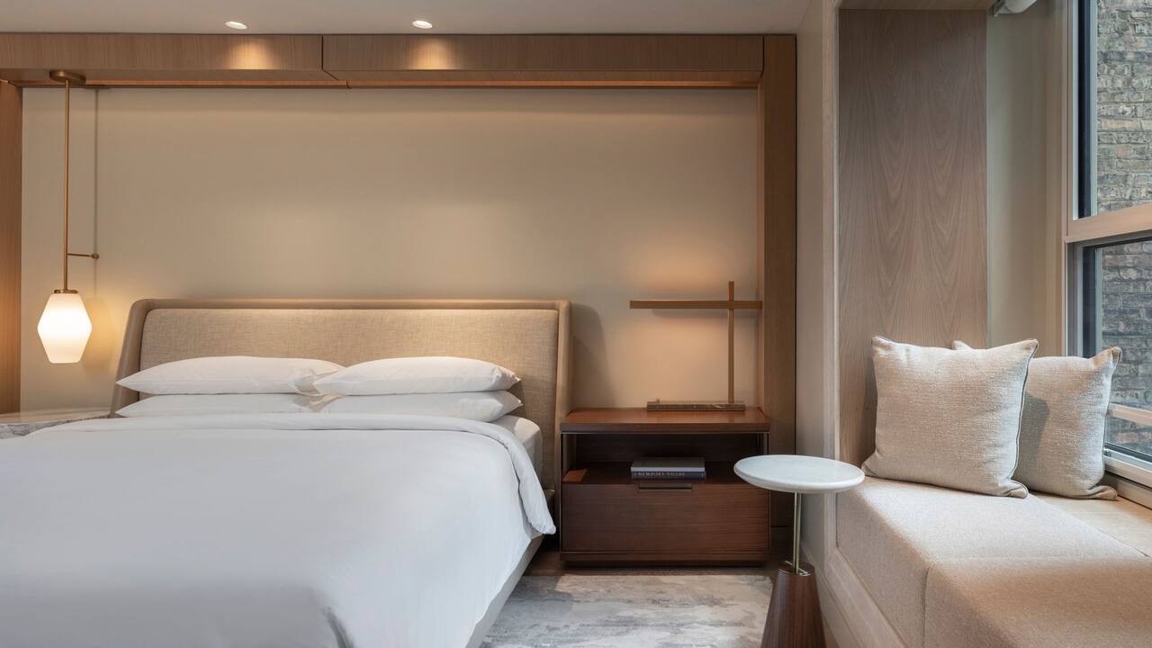 Luxury hotel suite in Downtown Chicago
